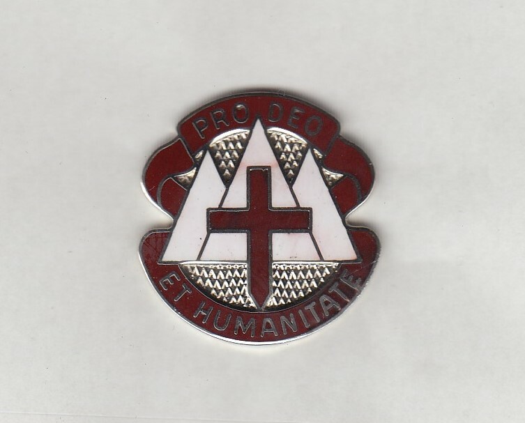 US ARMY MEDDAC FORT CARSON, Co. crest DUI badge c/b NSM M-22