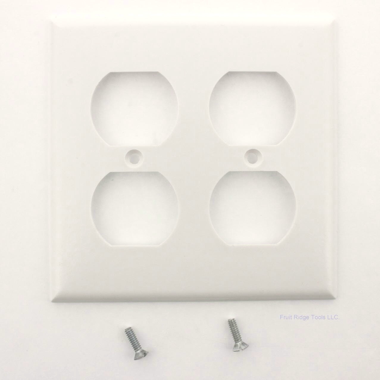 ACE 31597 White 2-Gang Duplex Outlet Plastic Standard Wallplate Receptacle Cover