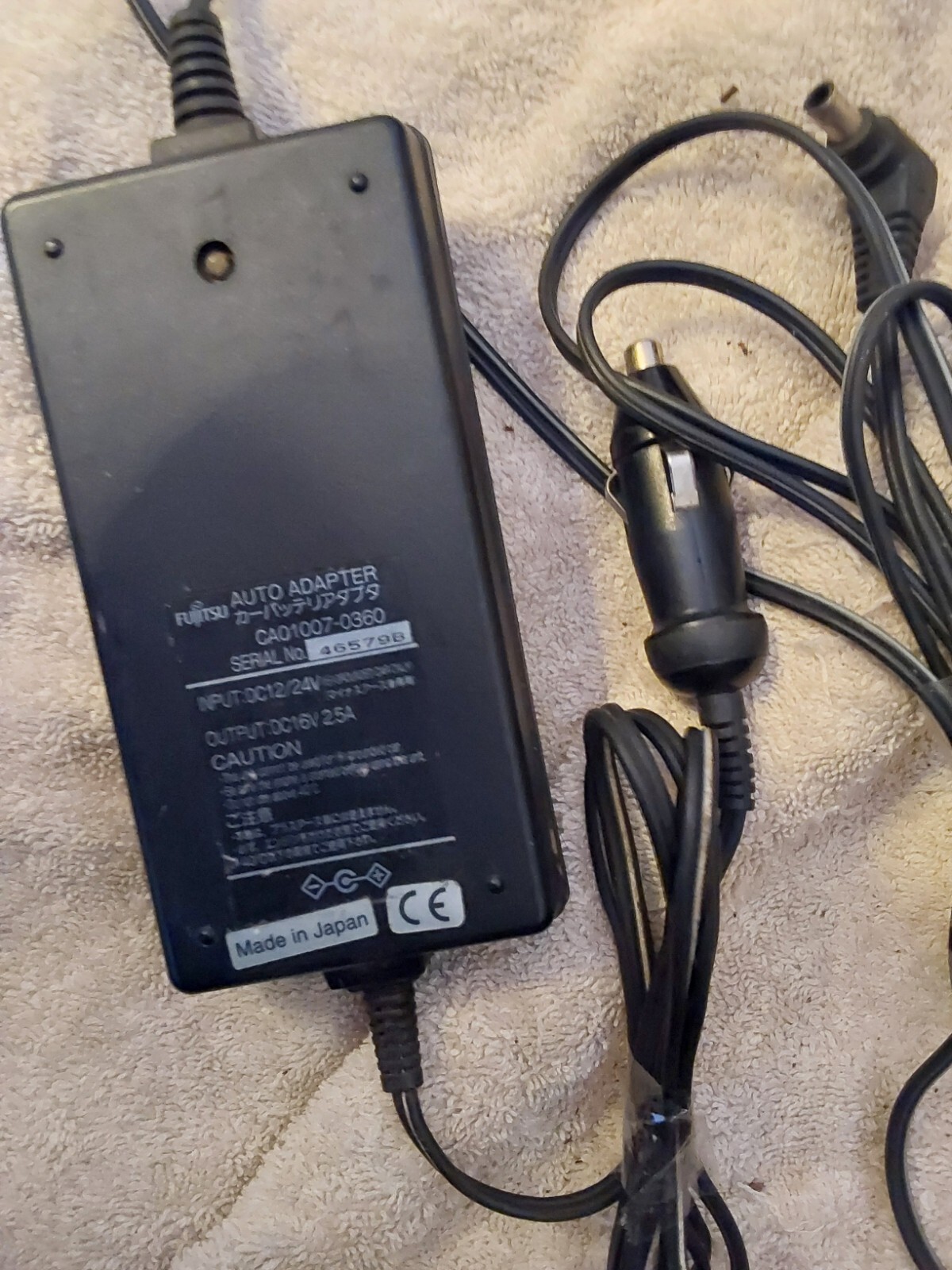 Fujitsu CA01007-0360  Laptop Car Auto Adapter 12-24V DC IN OUT 16VDC 2.5A
