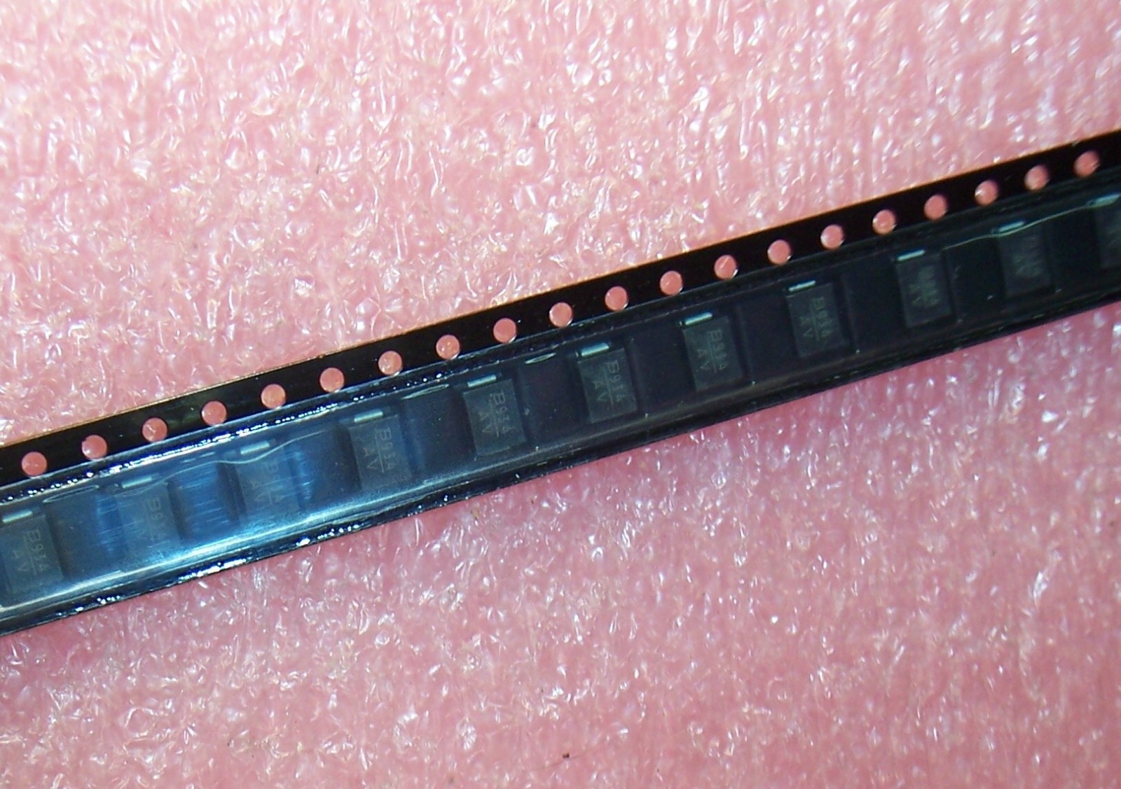 QTY (100) SMBJ17CA BOURNS DO-214AA SMB 17V 600W BIDIRECTIONAL TVS DIODES ROHS