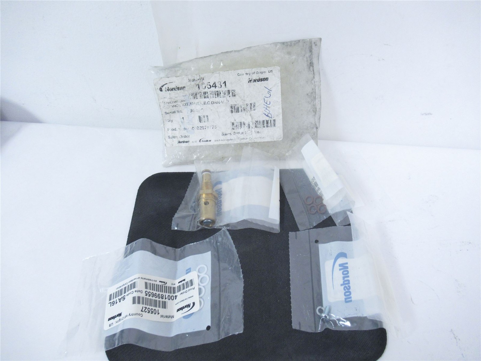 243565 New-No Box; Nordson 105431 Valve Drain Assembly Replacement Kit