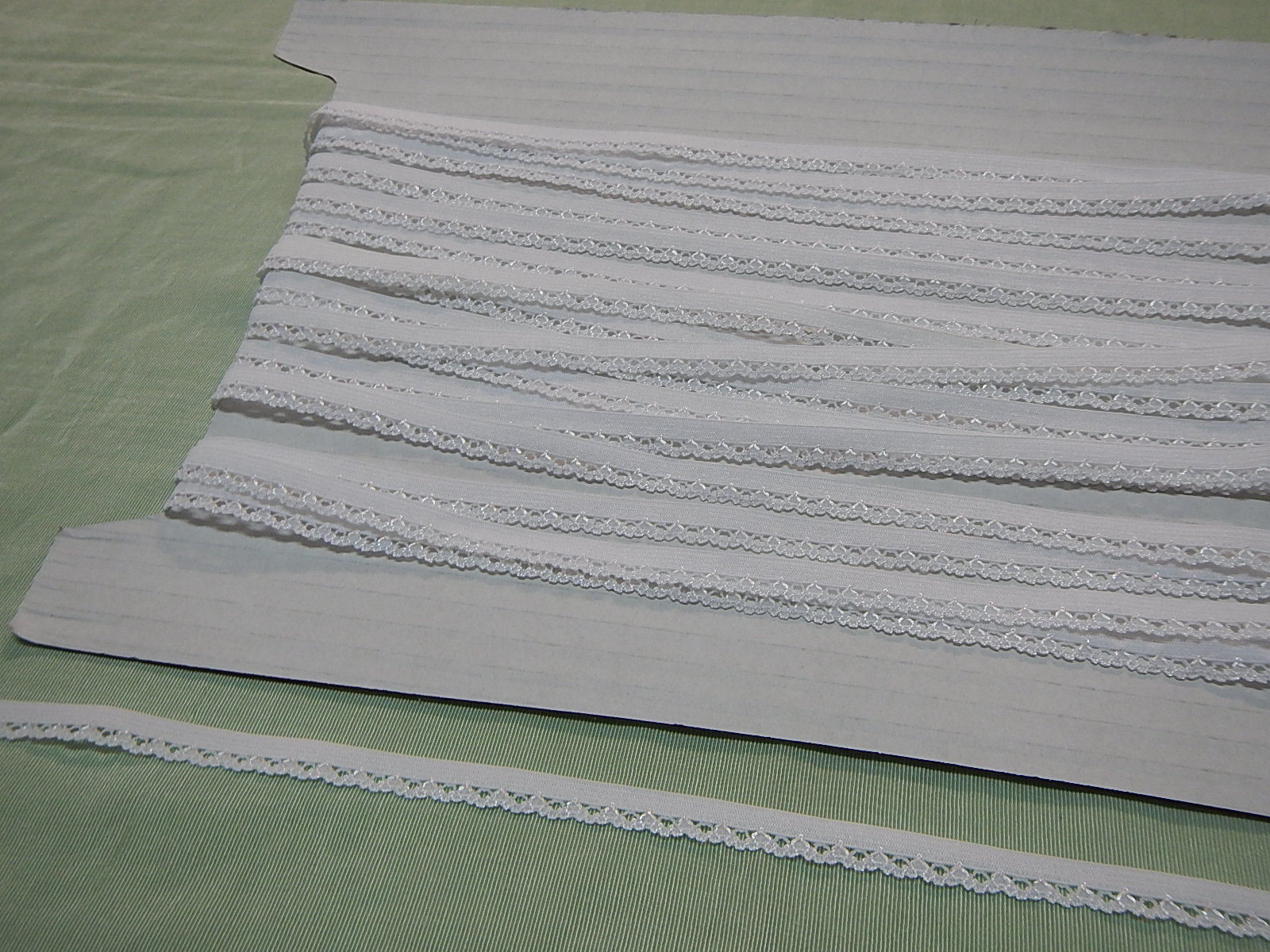 Elastic White Edging 9mm x 20 mts (E1300)