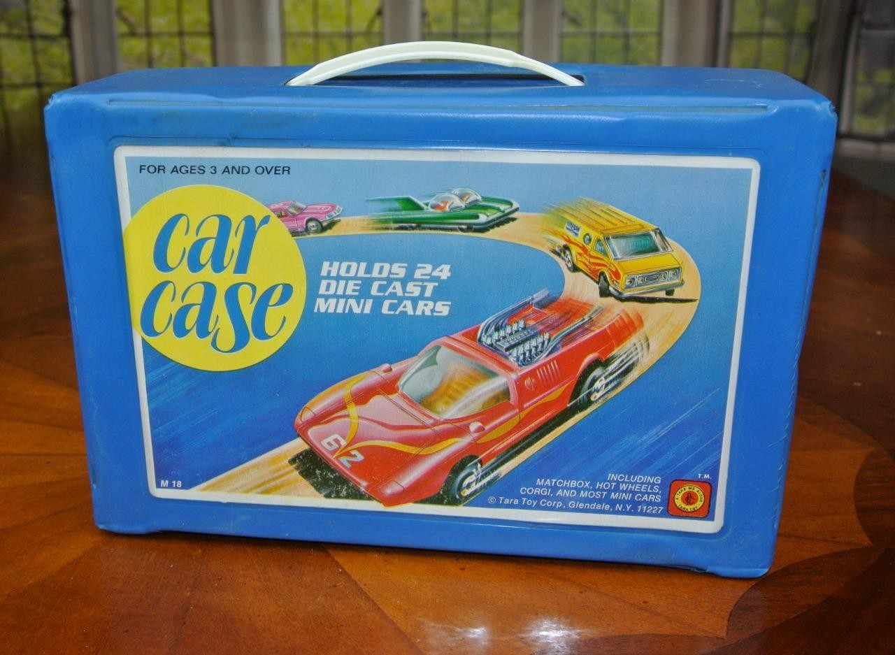 Vintage Tara Toy Die Cast Cars Collectors Case Holds 24 Hot Wheels Matchbox Blue