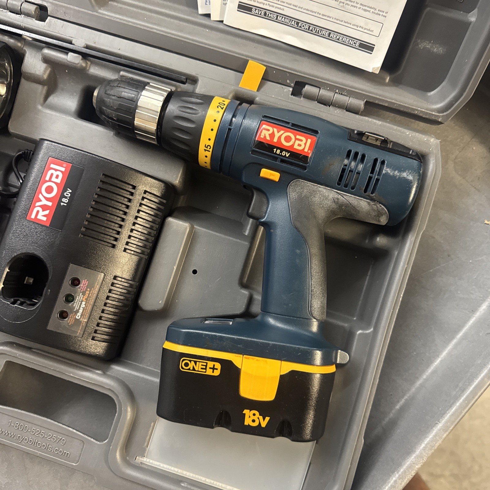 RYOBI TOOLS Tool Set SA14402 DRILL & FL1400 FLASHLIGHT KIT (TDW002188)