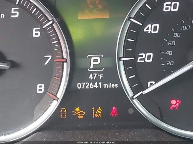 TLX 2016 Glove Box 4923639
