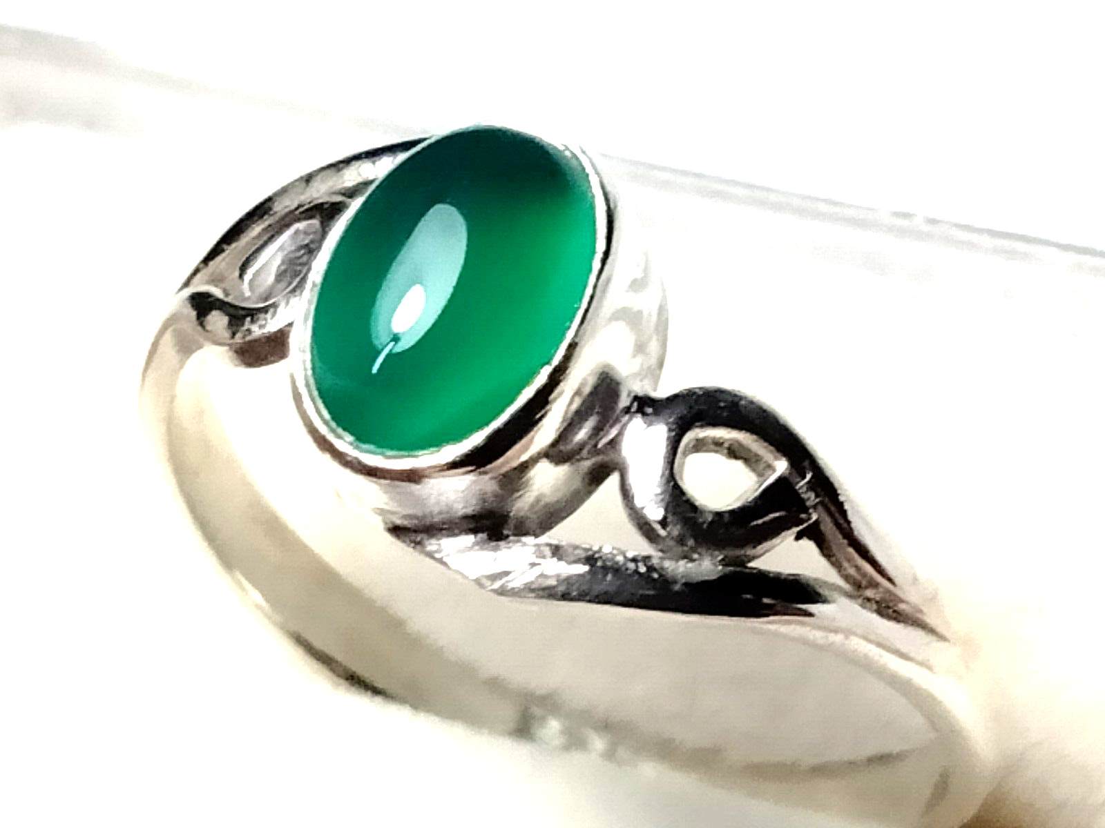 SEA GREEN CHALCEDONY IN TRENDY STERLING SILVER.925 RING SIZE 6.0-6.25 and 8.25!