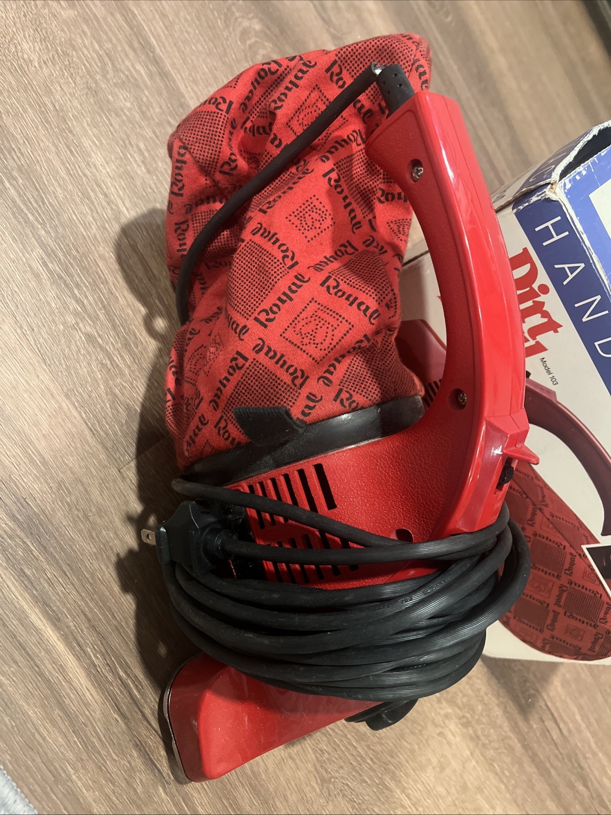 Royal Dirt Devil Hand Vac Vacuum Cleaner Model 103 Tested