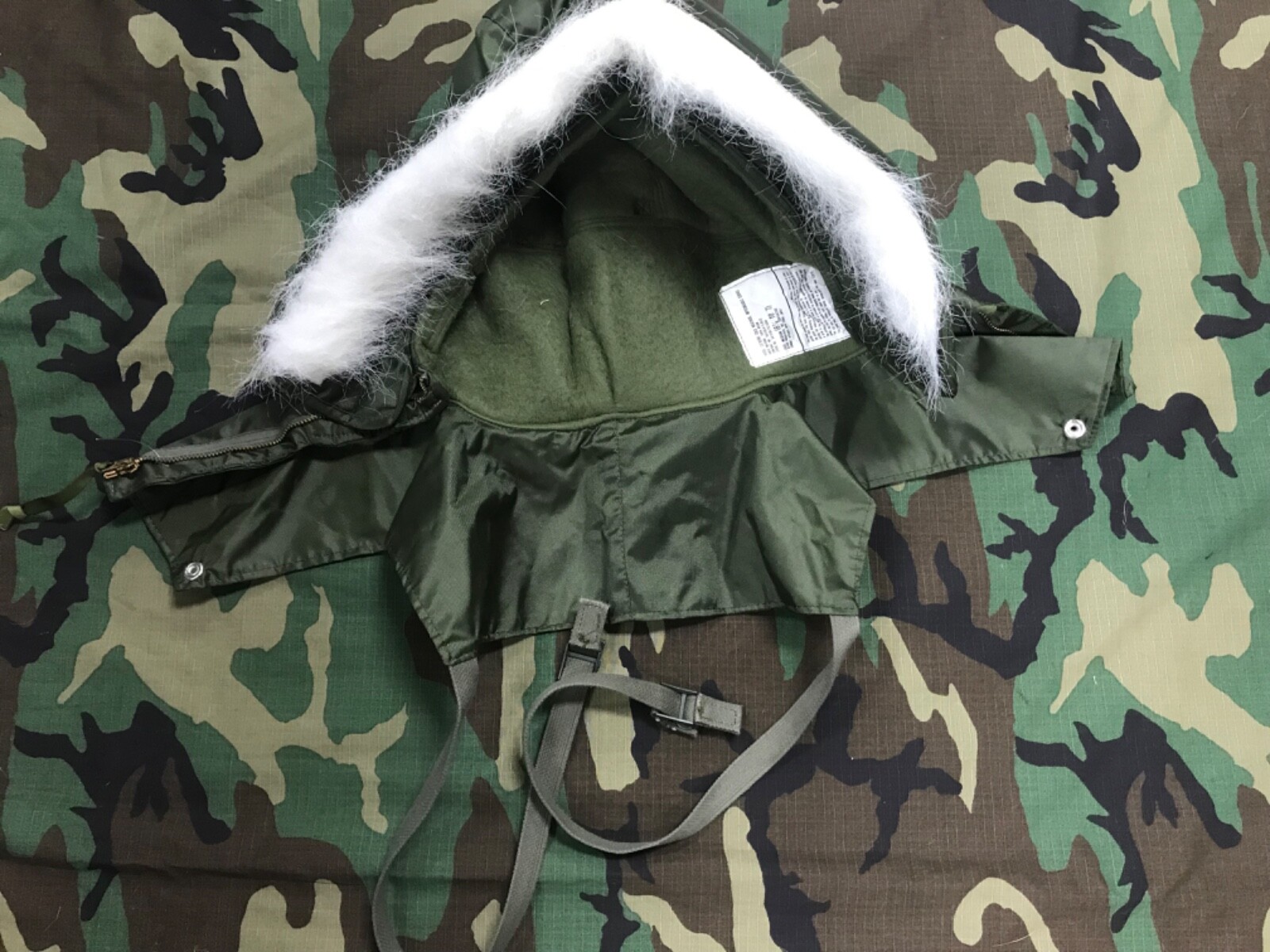 ALPHA Extreme Cold Weather Hood Impermeable Jacket NSN 8415-00-753-5604 Medium