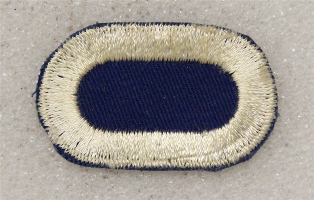 Airborne Oval Patch 914: 325th Airborne Infantry - cut edge