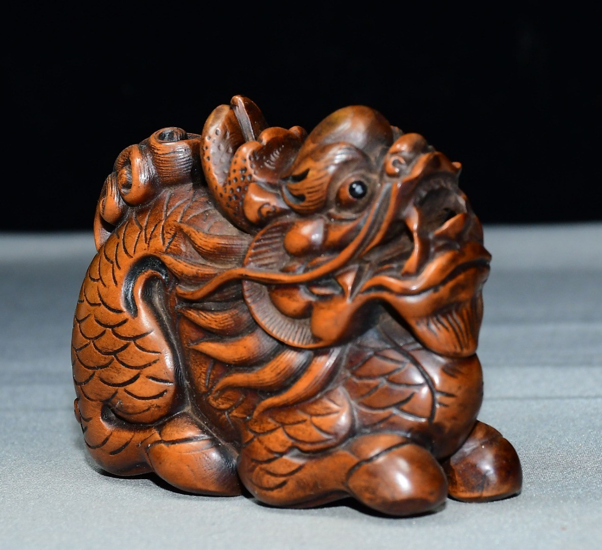 Exquisite Small Leaf Boxwood Pixiu Ornament