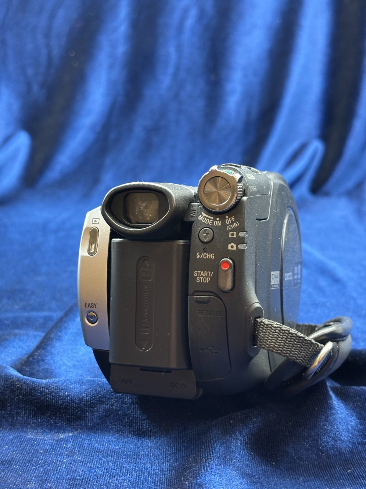 Sony Handycam HDR-UX3/ Camera Only/ Works