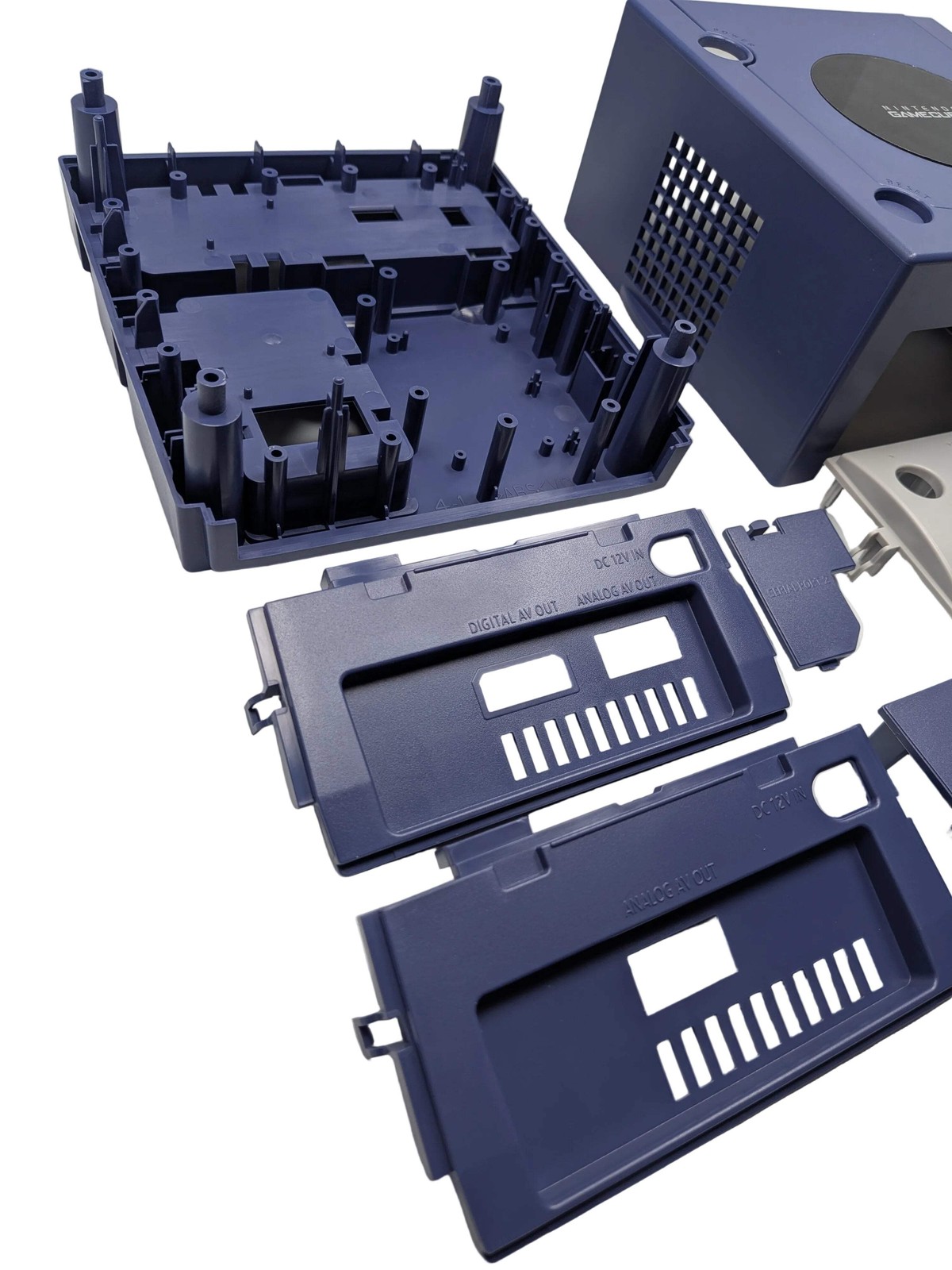 Nintendo GameCube Replacement Shell / Case - Indigo / Purple