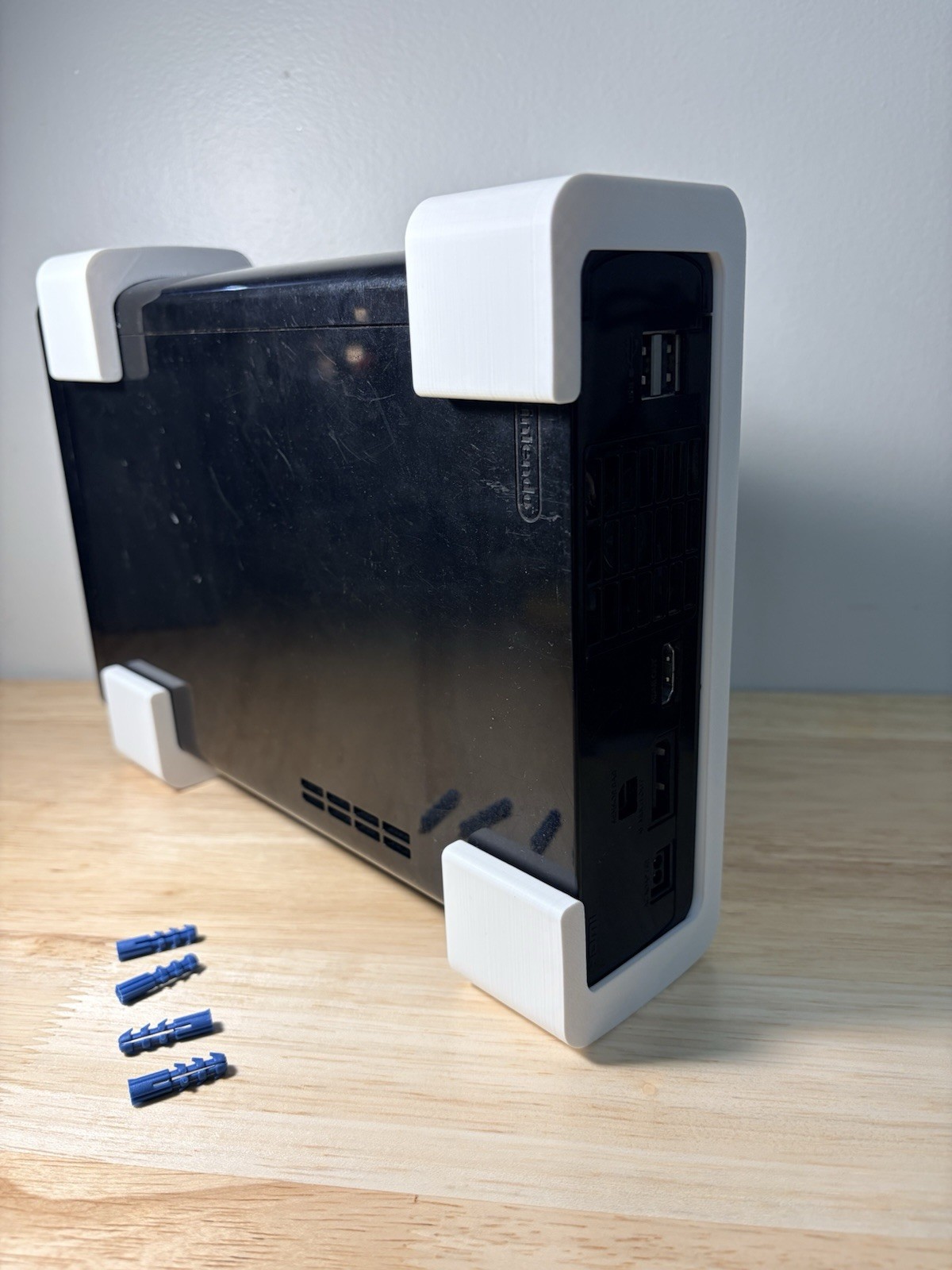 3D Printed Wii U Console Wall Mount – Screws & Anchors Included – White - New