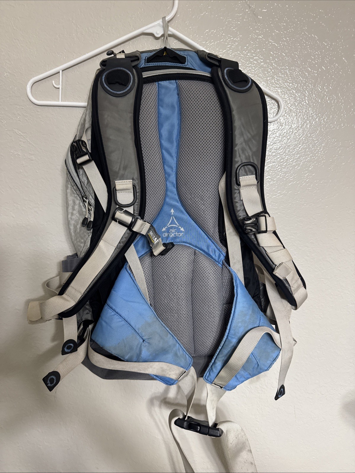Camelbak ISIS Hydration Backpack Blue Grey Adjustable Shoulder Strap Day Pack