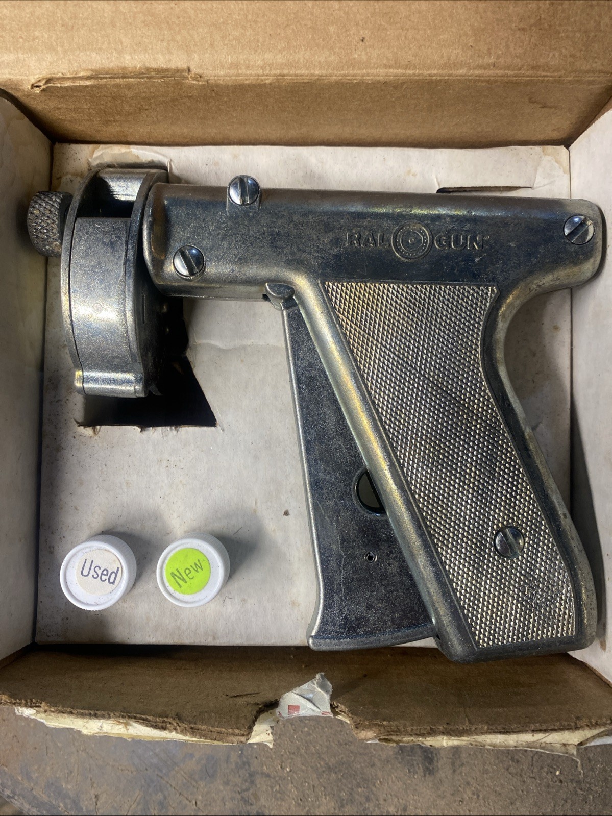 Ralgro Pellet Injector Implant Gun