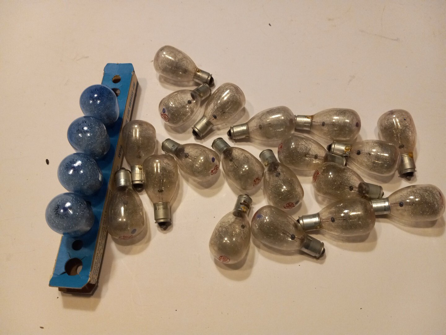 Vintage GE M3 Flashbulbs Bulbs-19,  M2-4