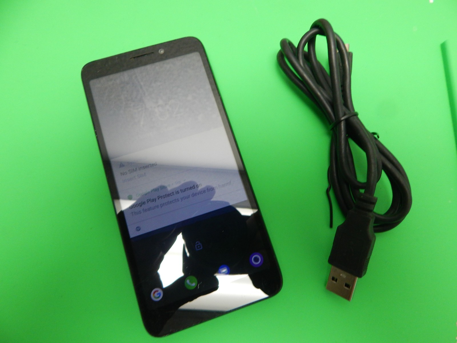 TCL A1 A501DL 16GB - BLACK (TracFone) FREE BUNDLE & SHIPPING