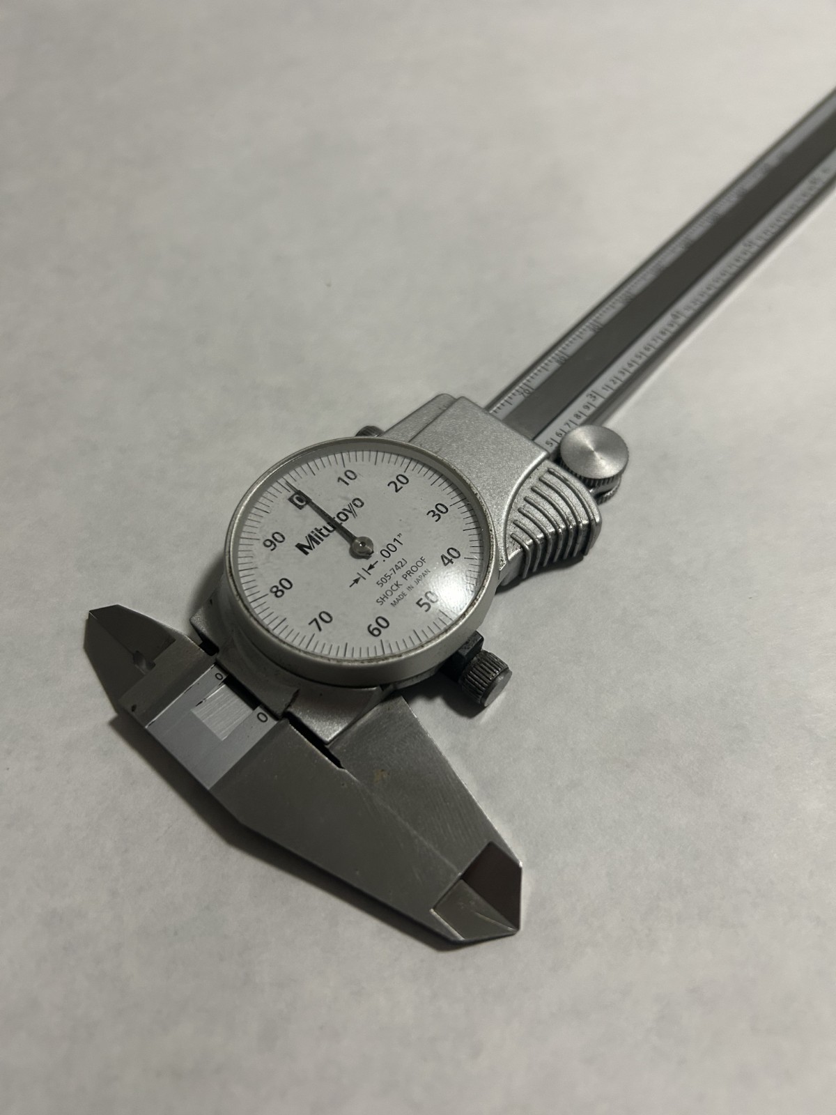 Mitutoyo dial caliper 505-736 (No Case)