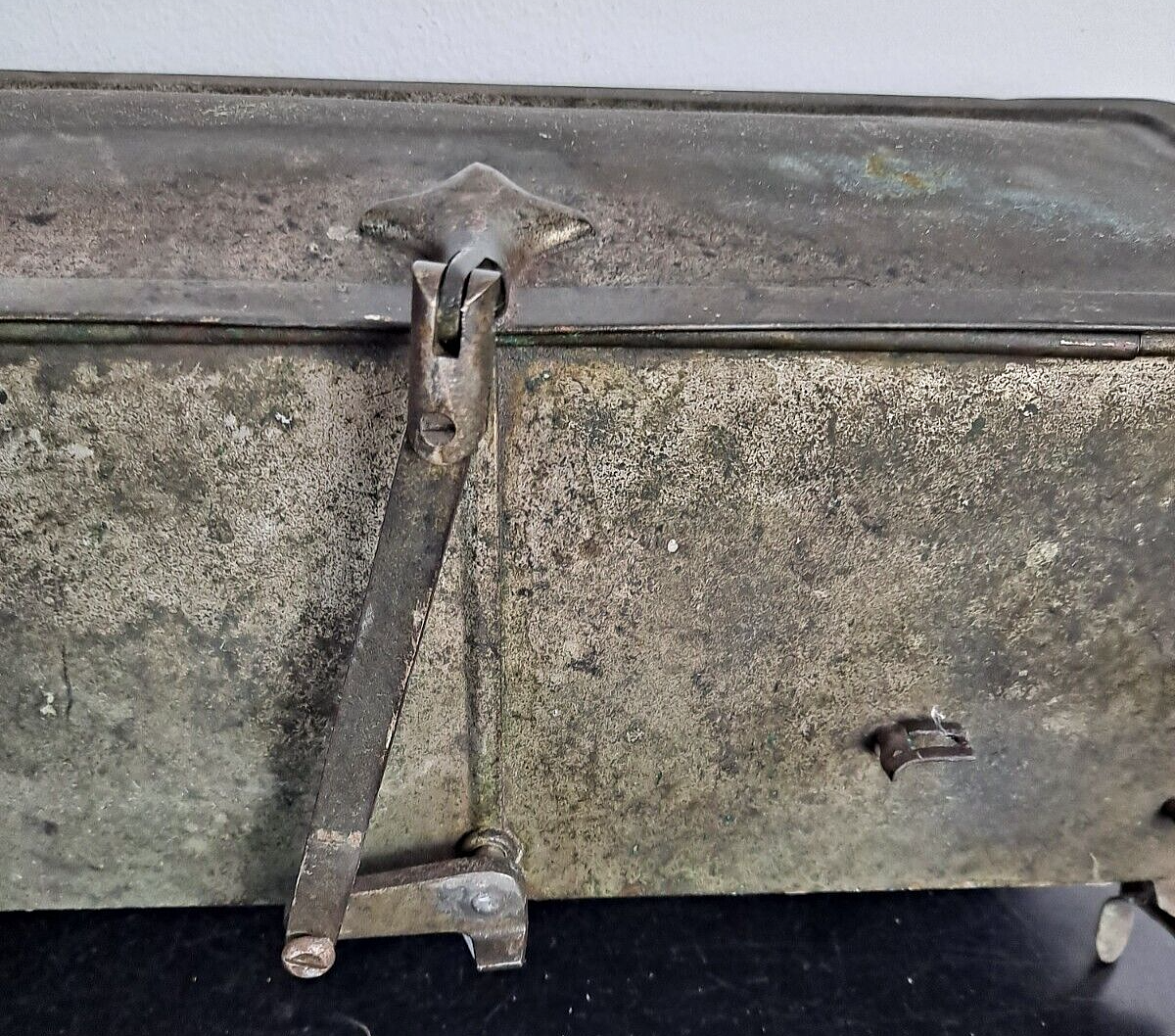 Antique Electric Medical Sterilizer for Surgery Instruments, etc.