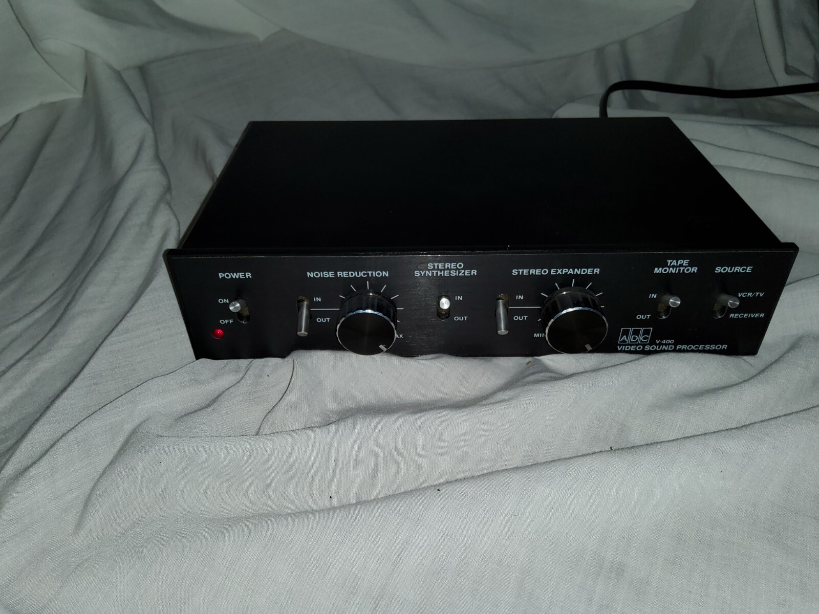ADC V-400 VIDEO SOUND PROCESSOR