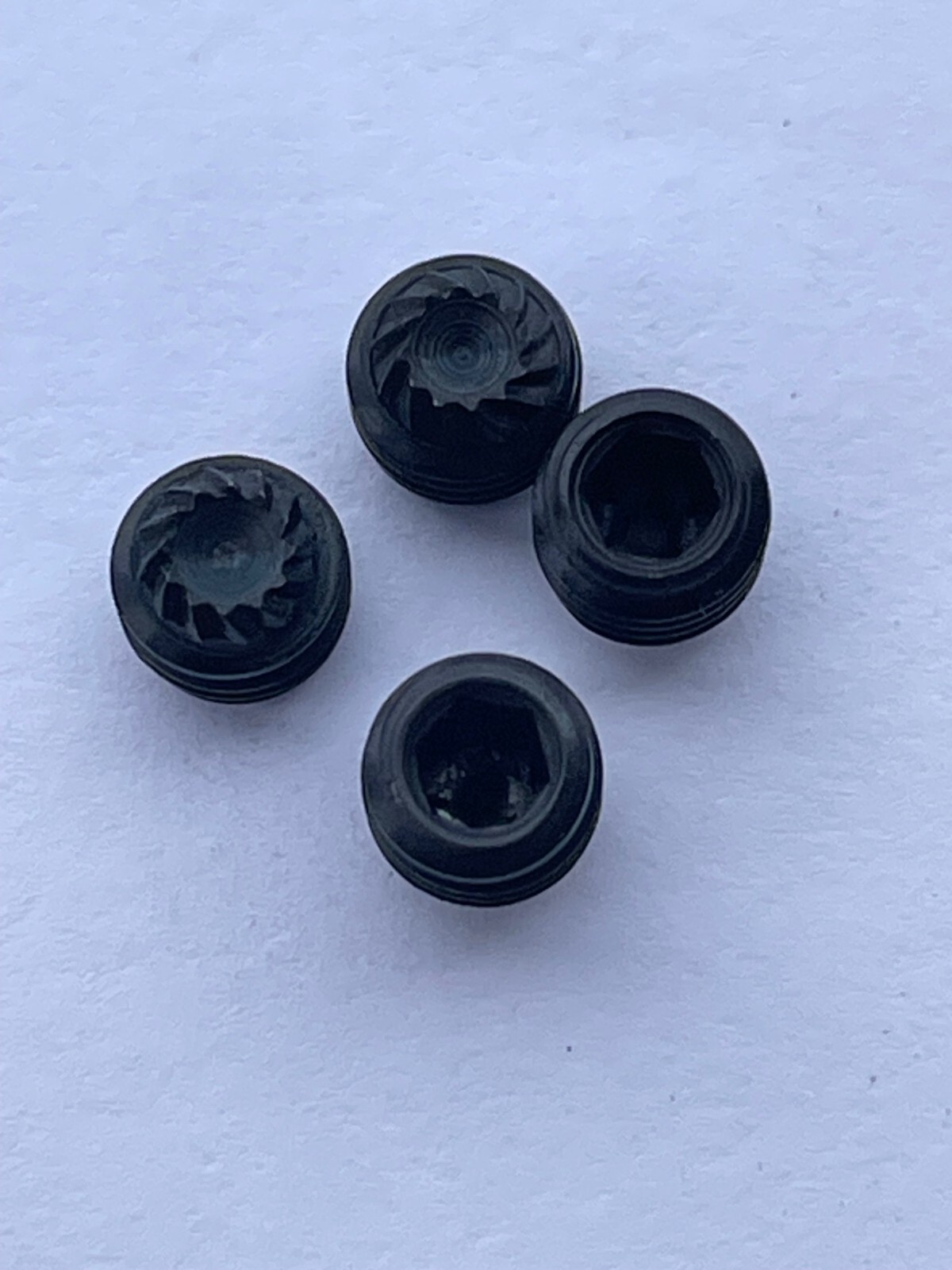 4 Premium Set Screws size 10-32 x 1/4"  knurled cup tip hex socket black oxide
