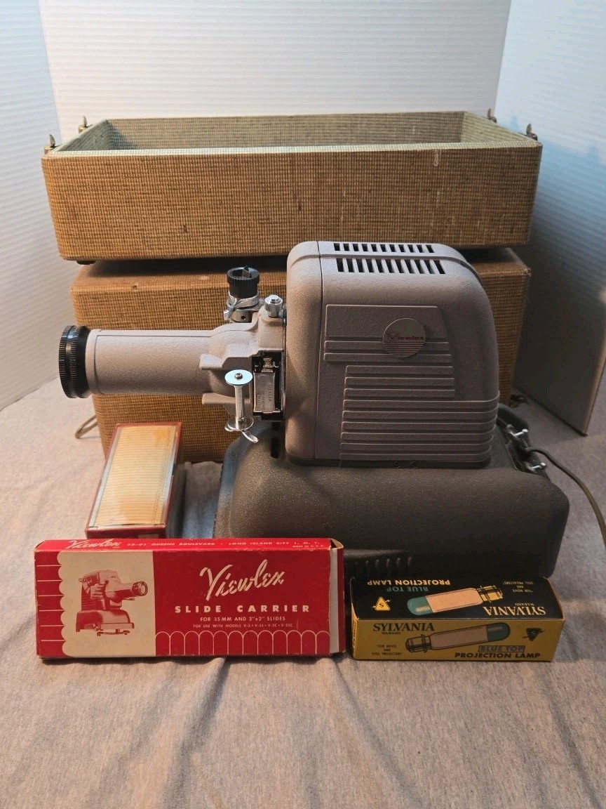 Viewlex Film Strip Slide Projector Model V-25 With Case And Accessories
