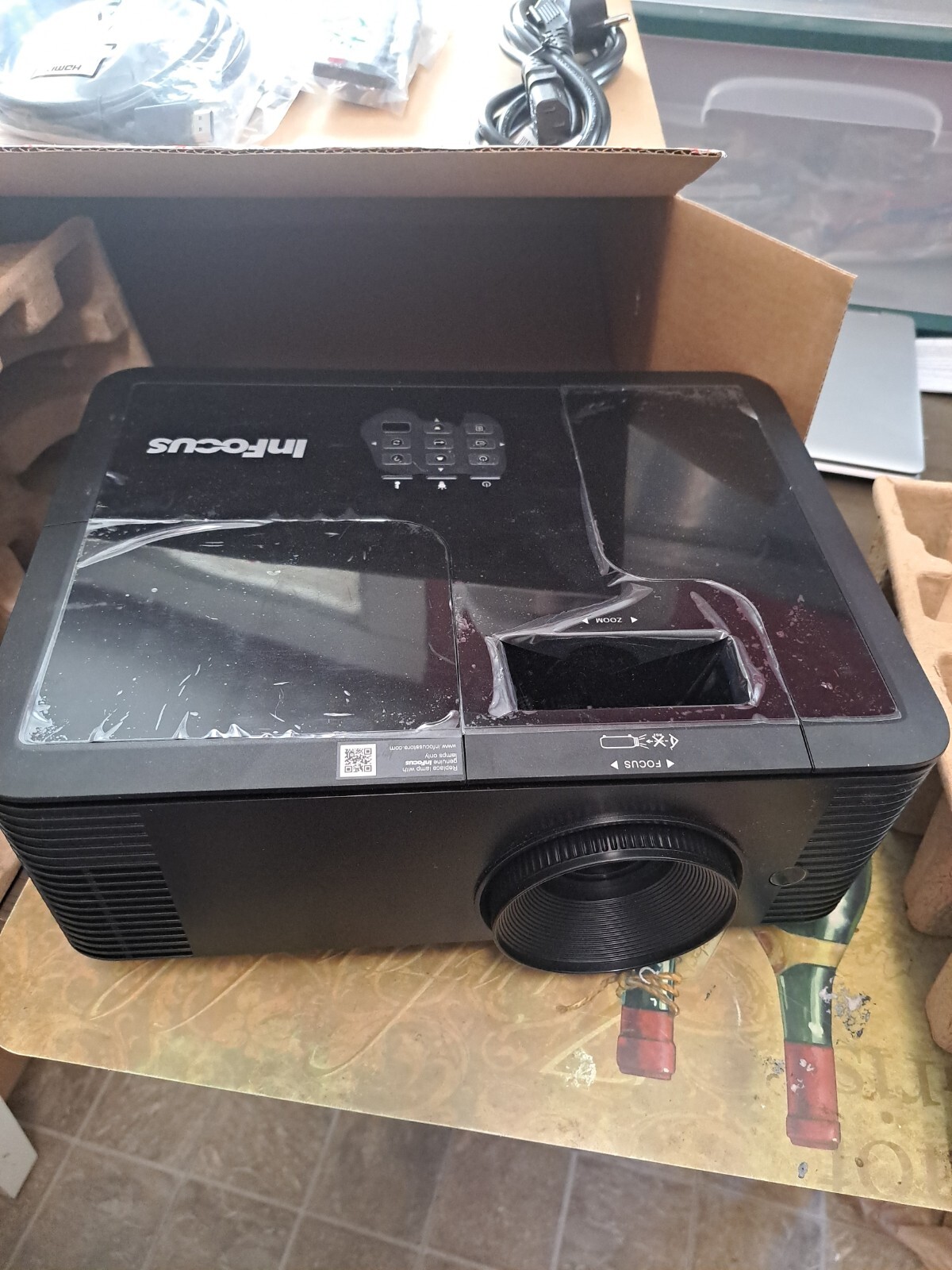 InFocus IN136 Projector