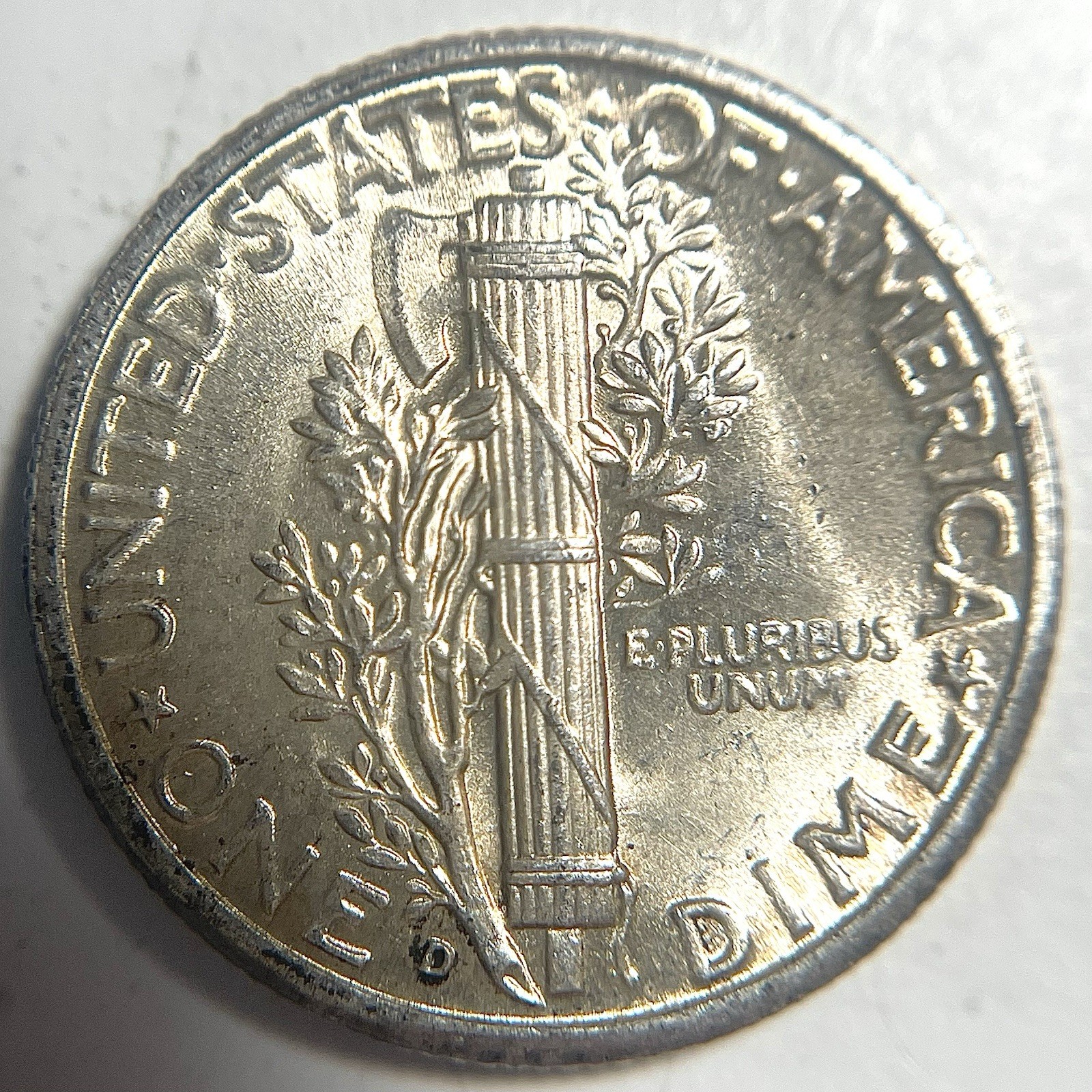 1945-D Mercury Dime 10C Silver Coin With Bands Great Original Luster .900