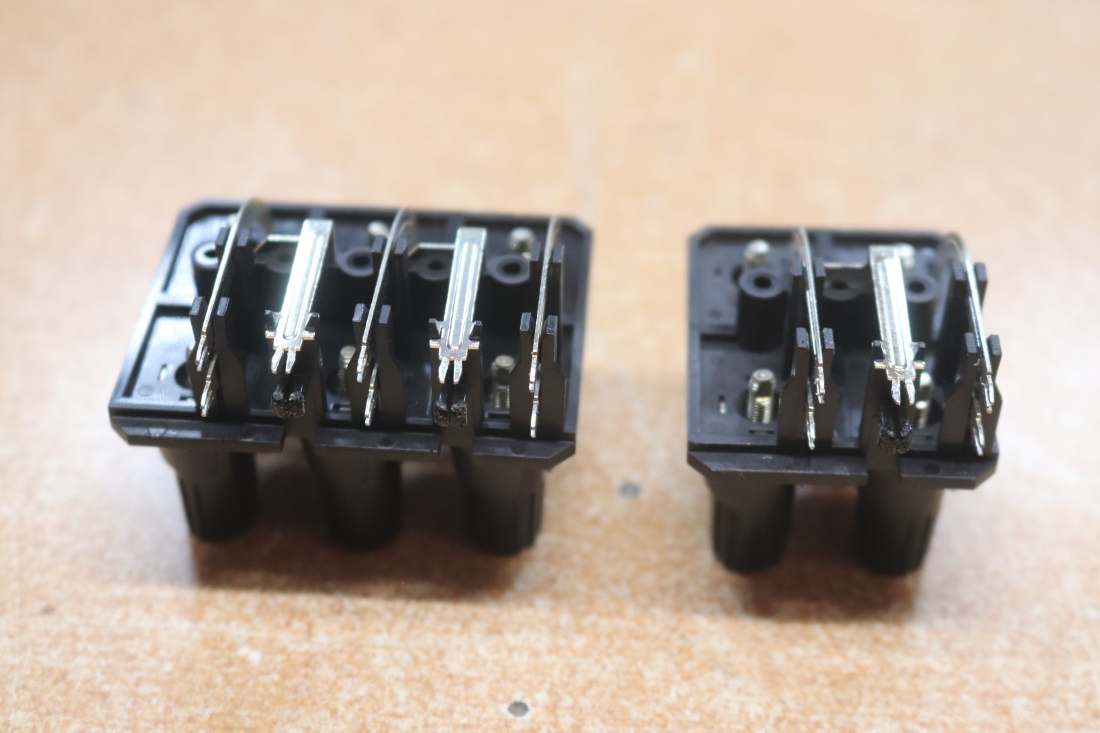 YAMAHA SPEAKER CONNECTORS, 2 SPEAKER OR 3 SPEAKER CONNECTORS, SAME PRICE
