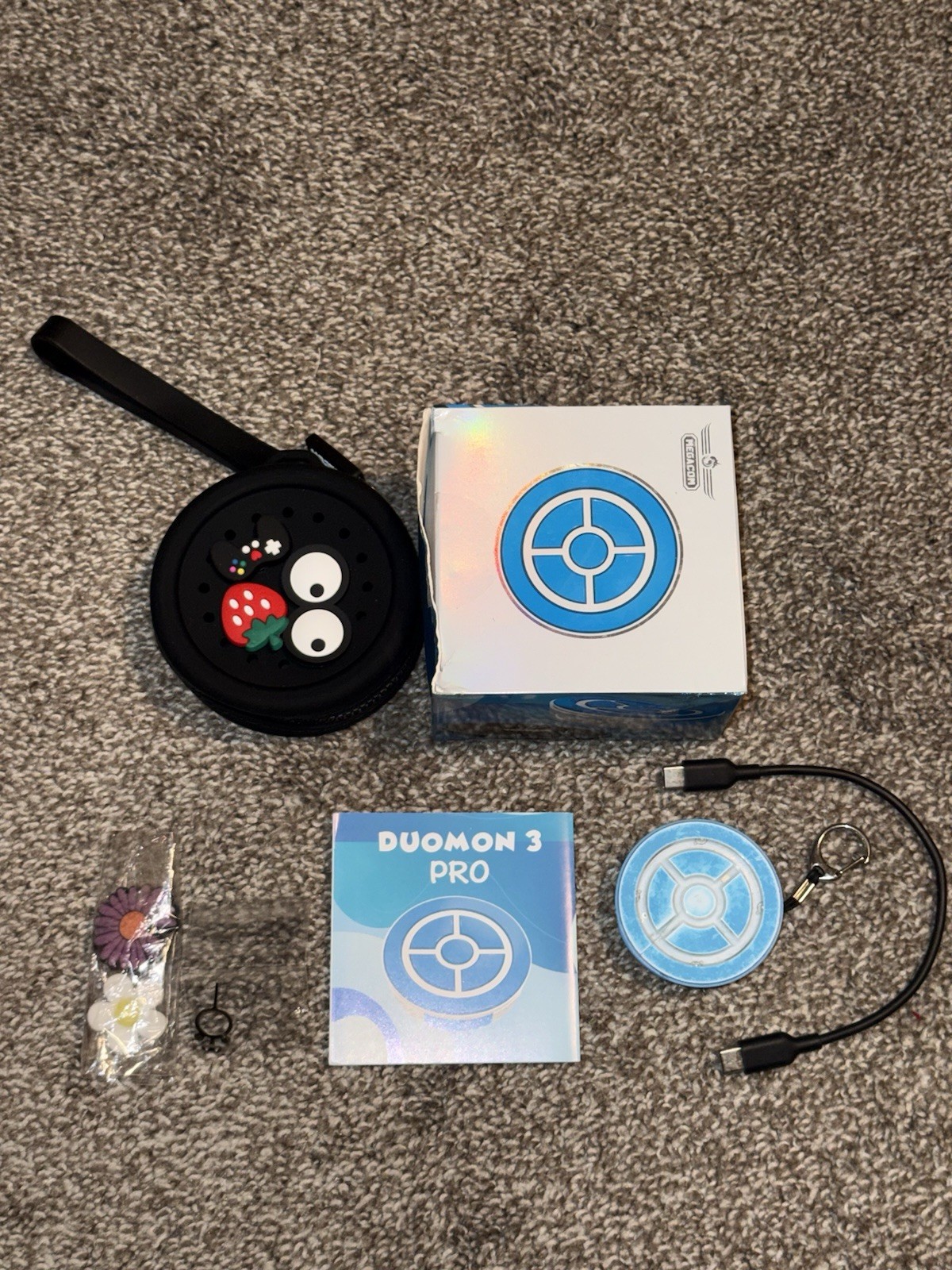 DuoMon3 DuoMon3 Pro GPS Tracker Device Set w/ Box Manual USB Cable Keychain