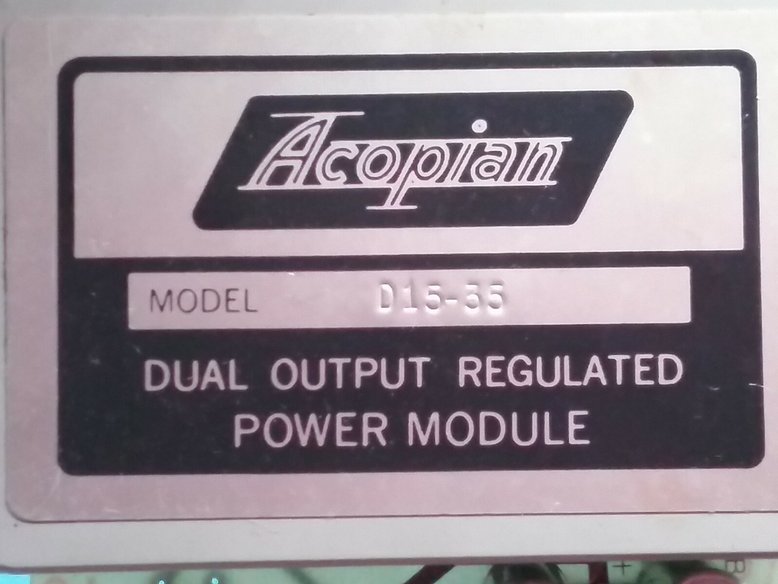 UHF MULTI REPEATER CONTROL MODEL PC-300 + ACOPIAN D15-35 POWER MODULE