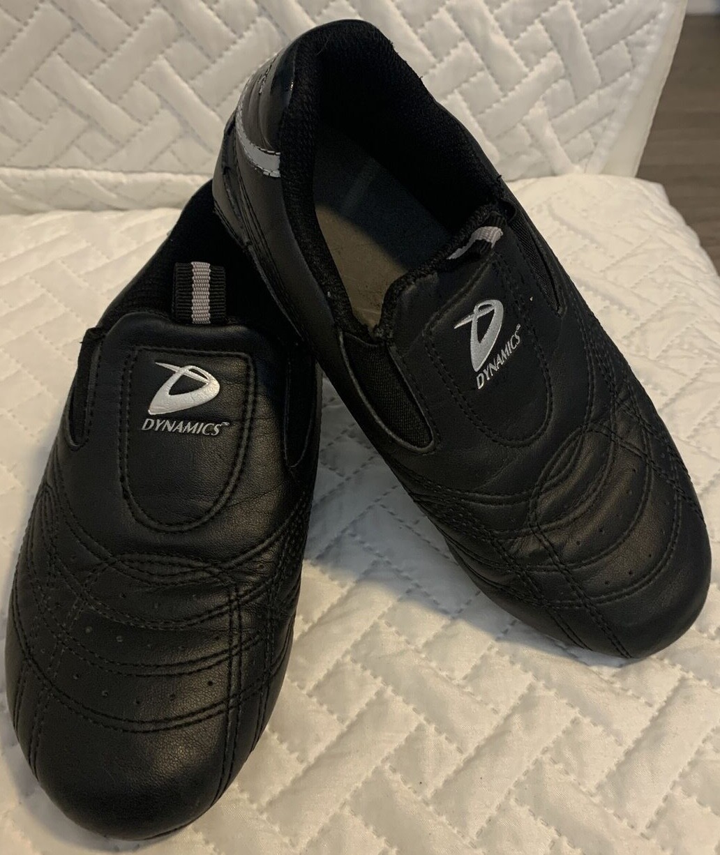 Dynamics black Martial Arts Youth 3 Shoe