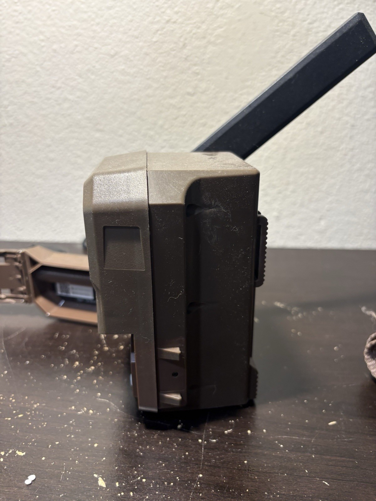 Moultrie Mobile Edge Cellular Trail Camera Model MCG-14076 Built In Memory