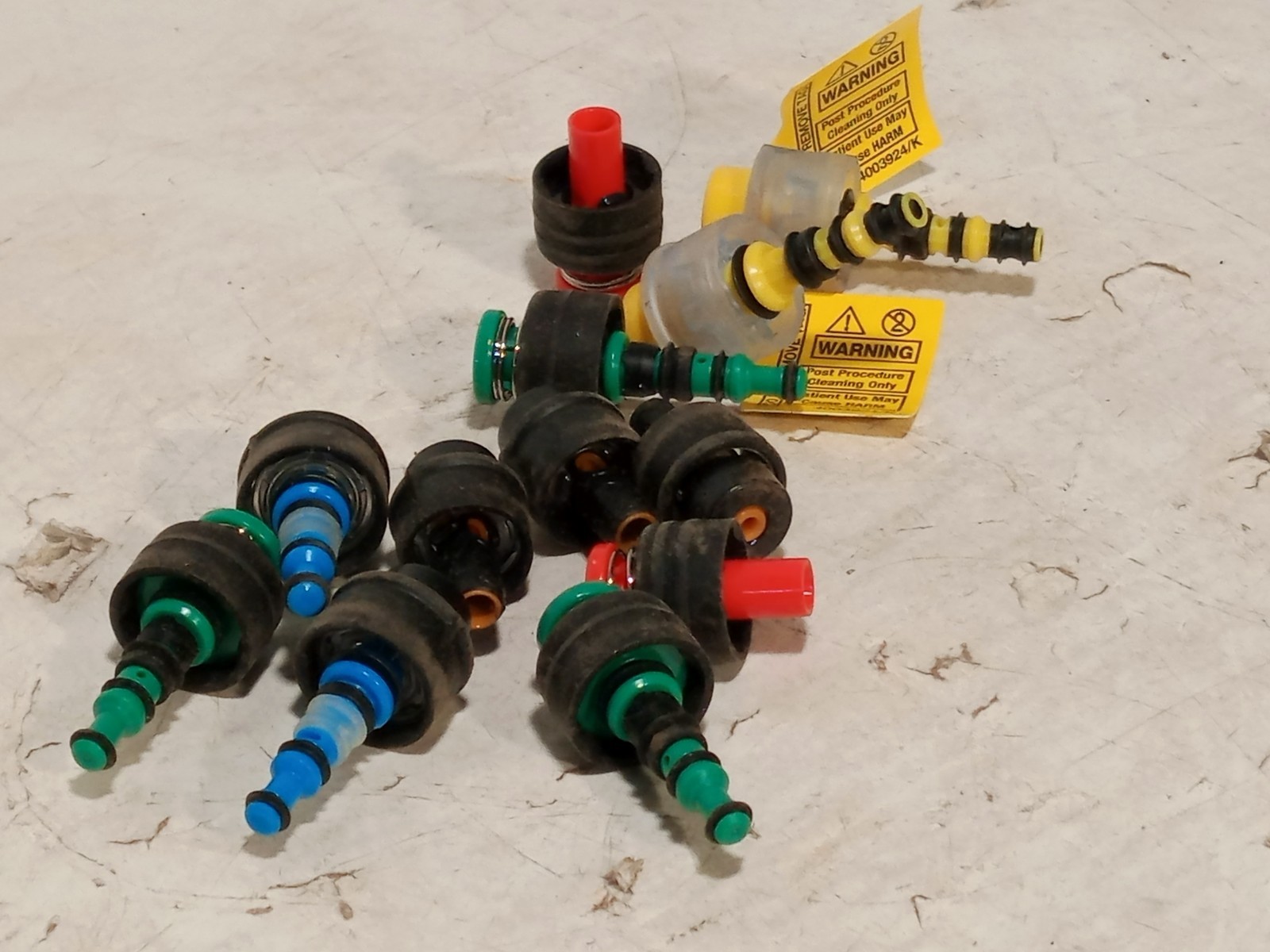Lot of 12 Fuji endoscope reprocessor quick-connect adapters, 4003924/K CPC-style