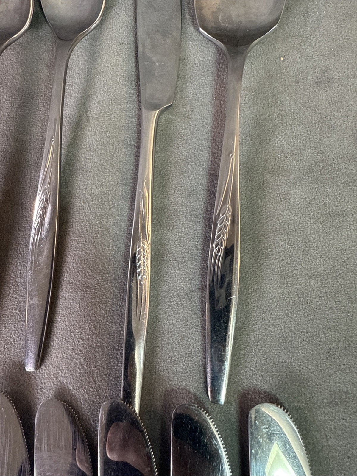 Prudential Stainless “Wheat Sprig” Design Flatware Japan 52 Piece Set
