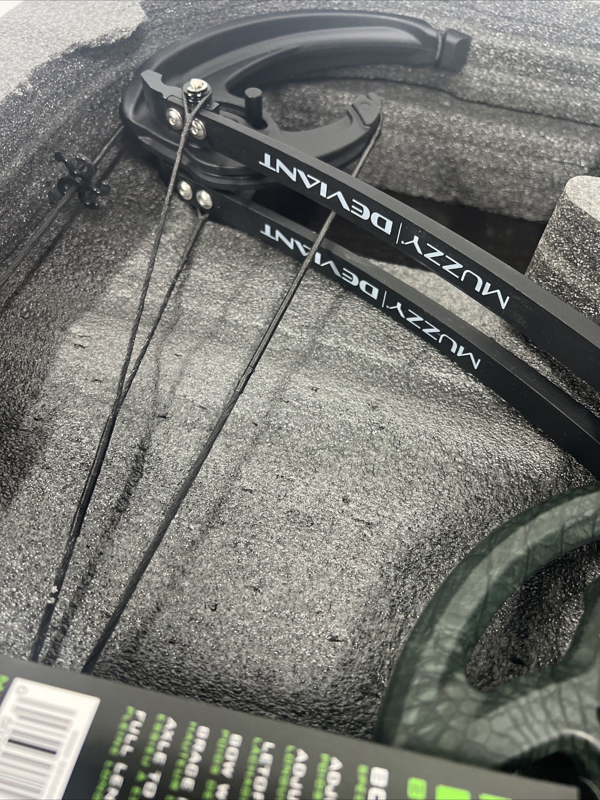 Muzzy Deviant Hybrid-Lever Cam Bowfishing Bow