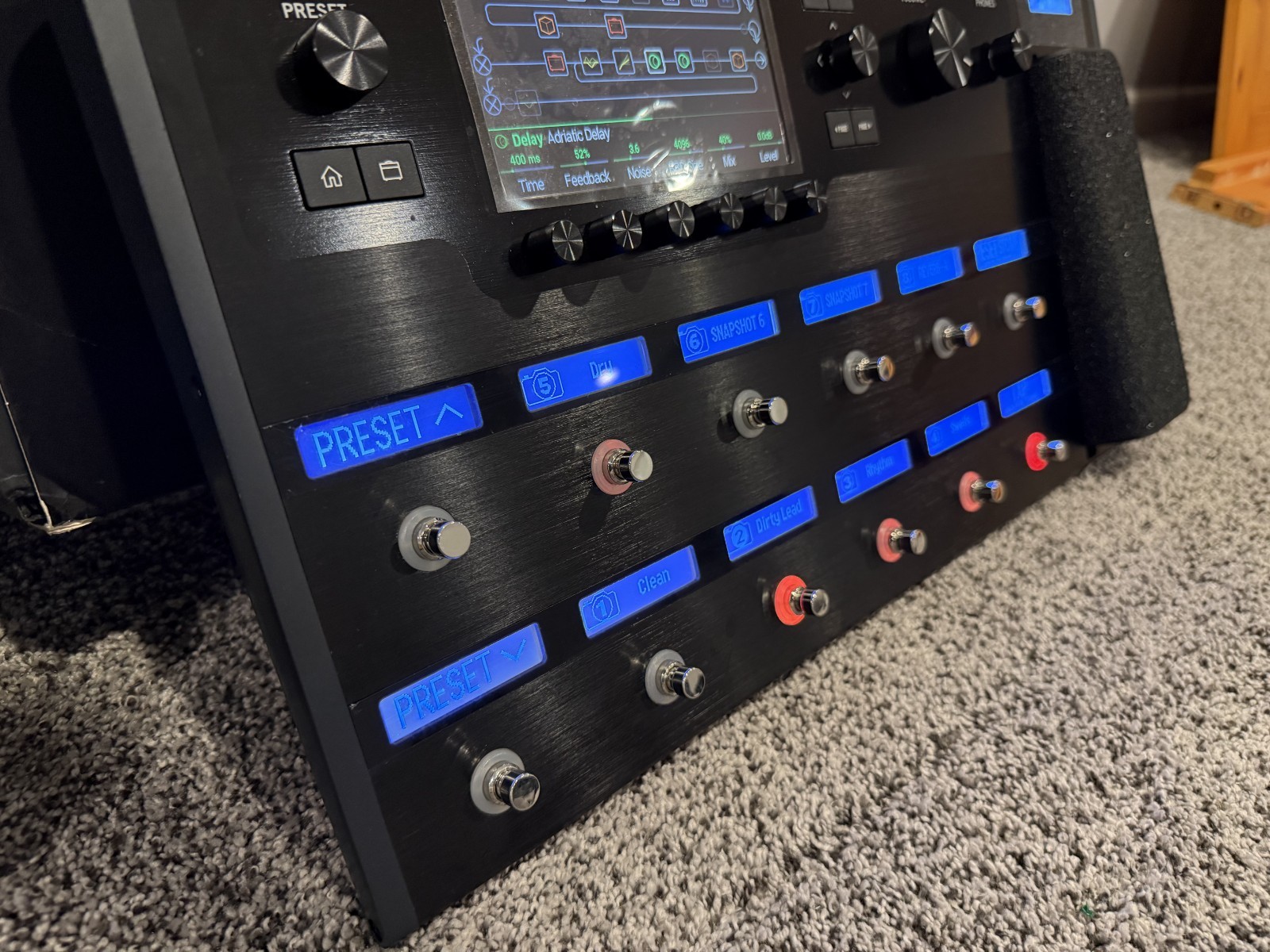 Line 6 Helix Floor Guitar Processor w/ Line 6 Backpack and Original Box *MINT*