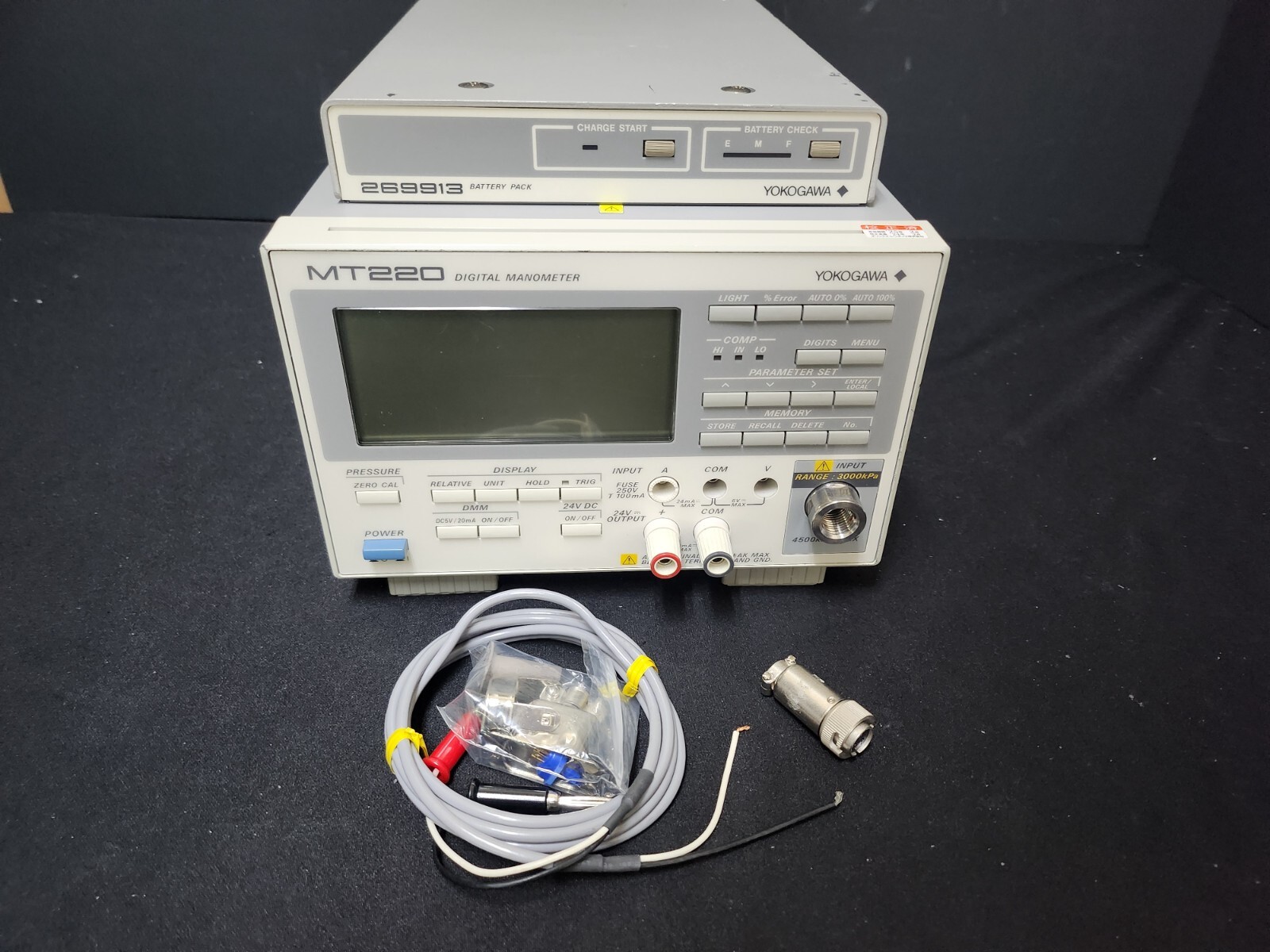 Yokogawa MT220 : 767306 Digital Manometer, Suffix -U1-C1-P1-M/DA (0578)