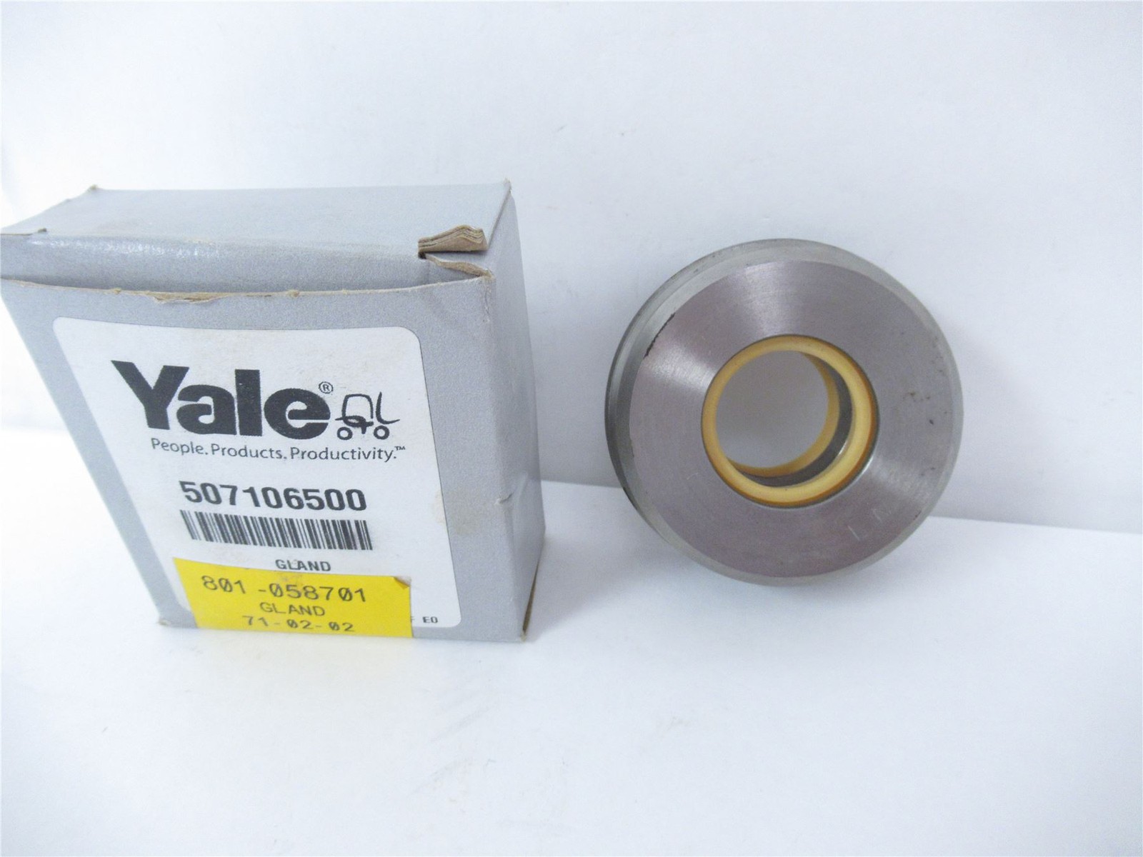 242935 New In Box; Yale 507106500 Forklift Gland