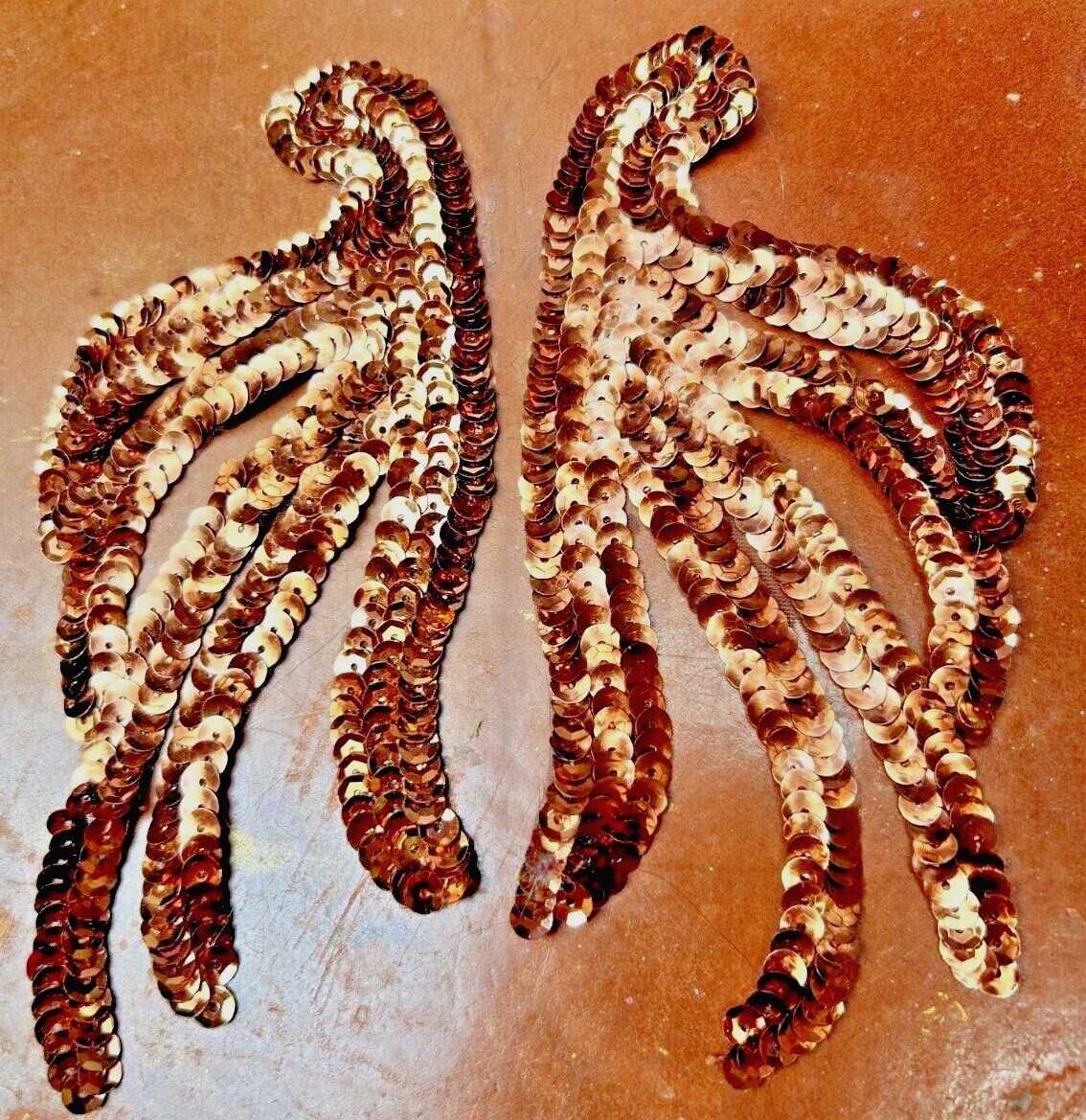 applique 1940s sequins 3x5.5" copper 2pcs
