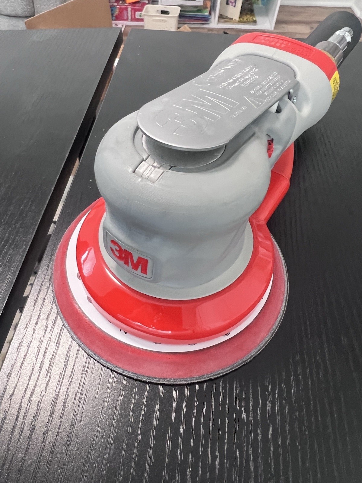 3M Elite 28514 Pneumatic Random Orbital Sander 5”D  3/16”O Self Generating Vac