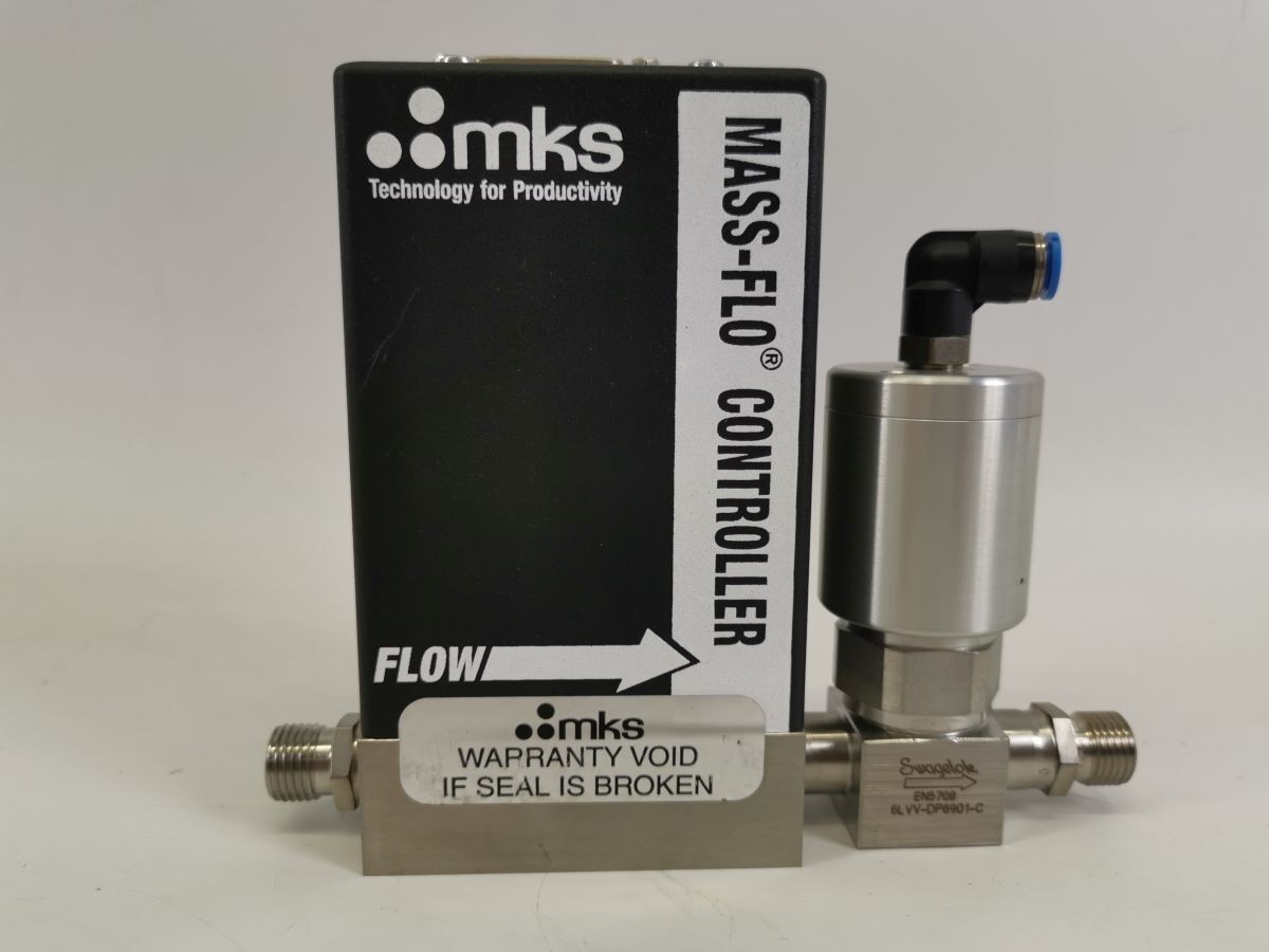 MKS 2179BX52CG1BV MASS-FLO controller