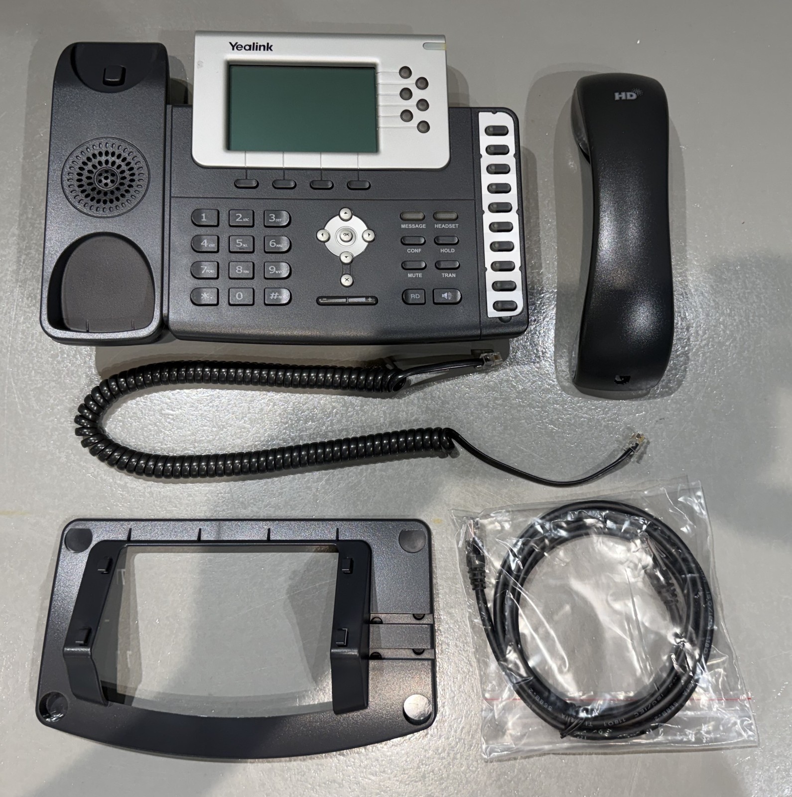 Yealink SIP-T28P Executive IP Phone - Excellent Condition