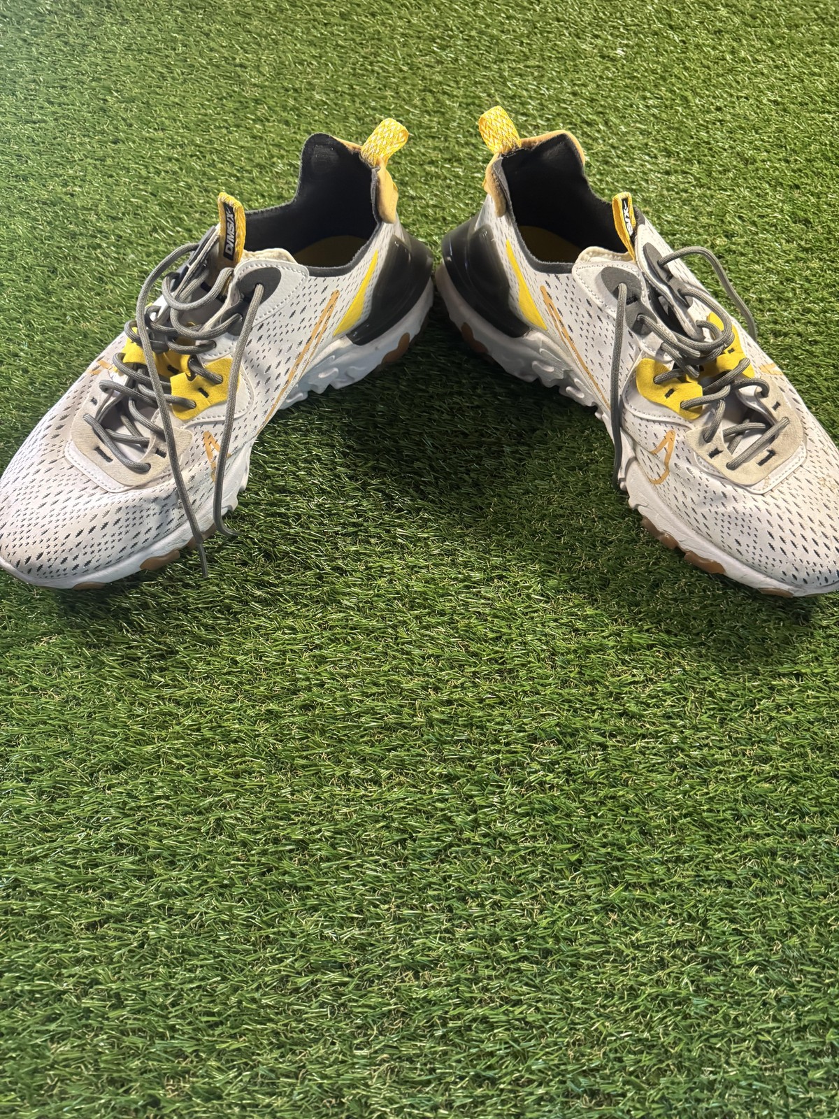 Nike React Vision D/MS/X Shoes Mens Size 12 White Yellow Sneakers CI3873-100