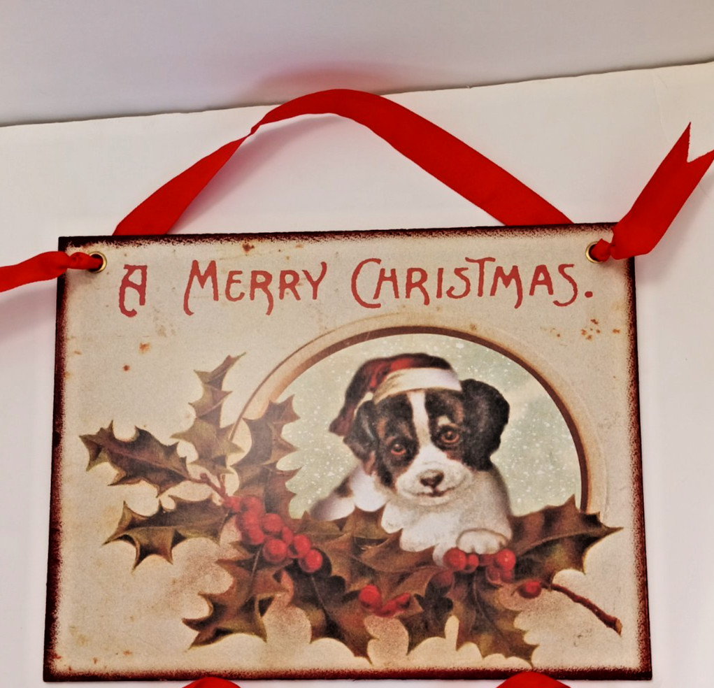 Vintage Holiday Decorations Plaque (Reproduction)  Puppy w/Holly