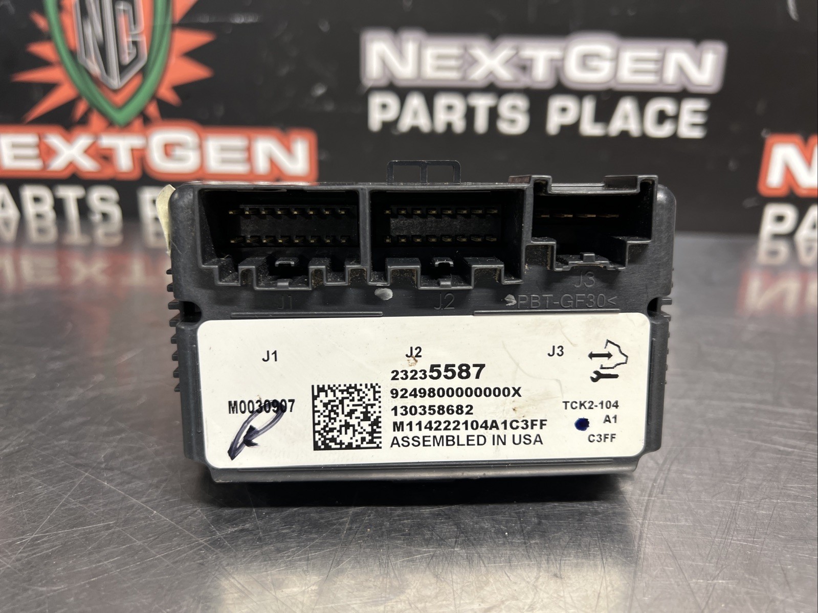2015 SIERRA 2500 Transfer Case Control Module 23235587 OEM #1367