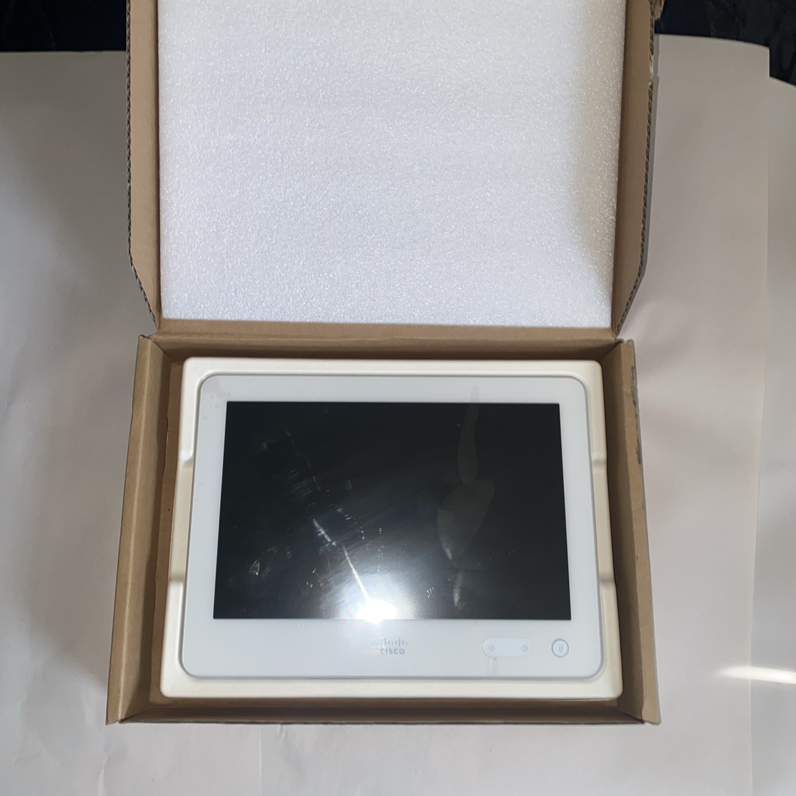 Crisco Telepresence Touch 10 Device