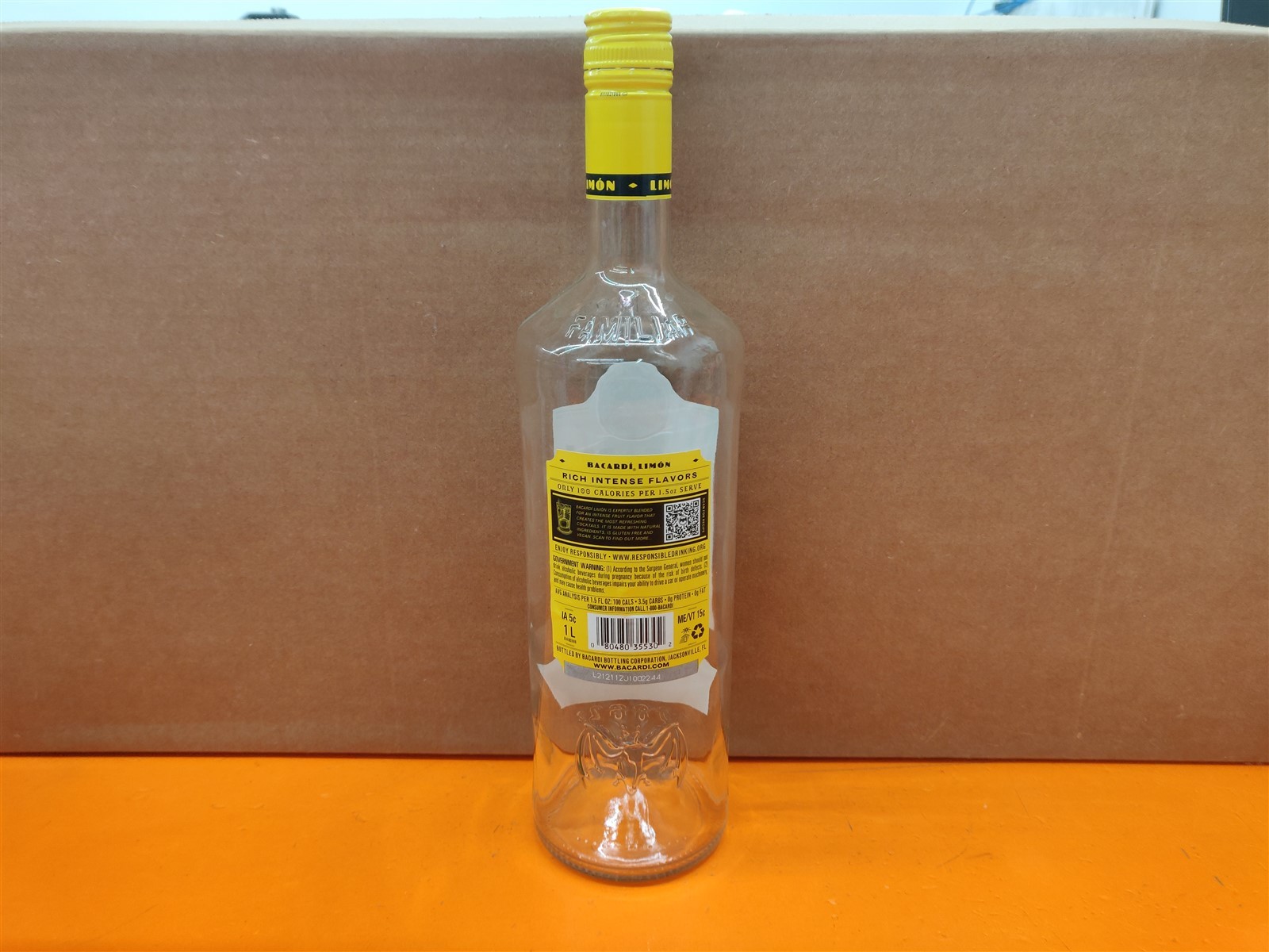 ⭐️⭐️⭐️⭐️⭐️ Empty 1L Bacardi Limon Glass Embossed Bottle for Crafts/Décor/Upcycle