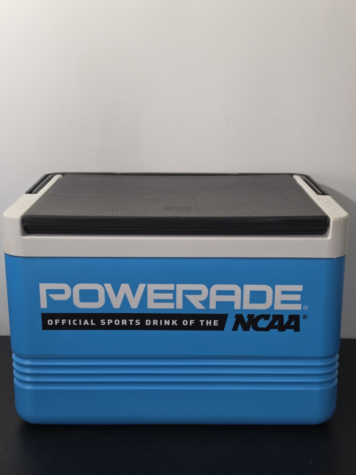 Igloo NCAA POWERADE Cooler - 12" x 9" x 8" - Used, In Great Condition - 12 Can
