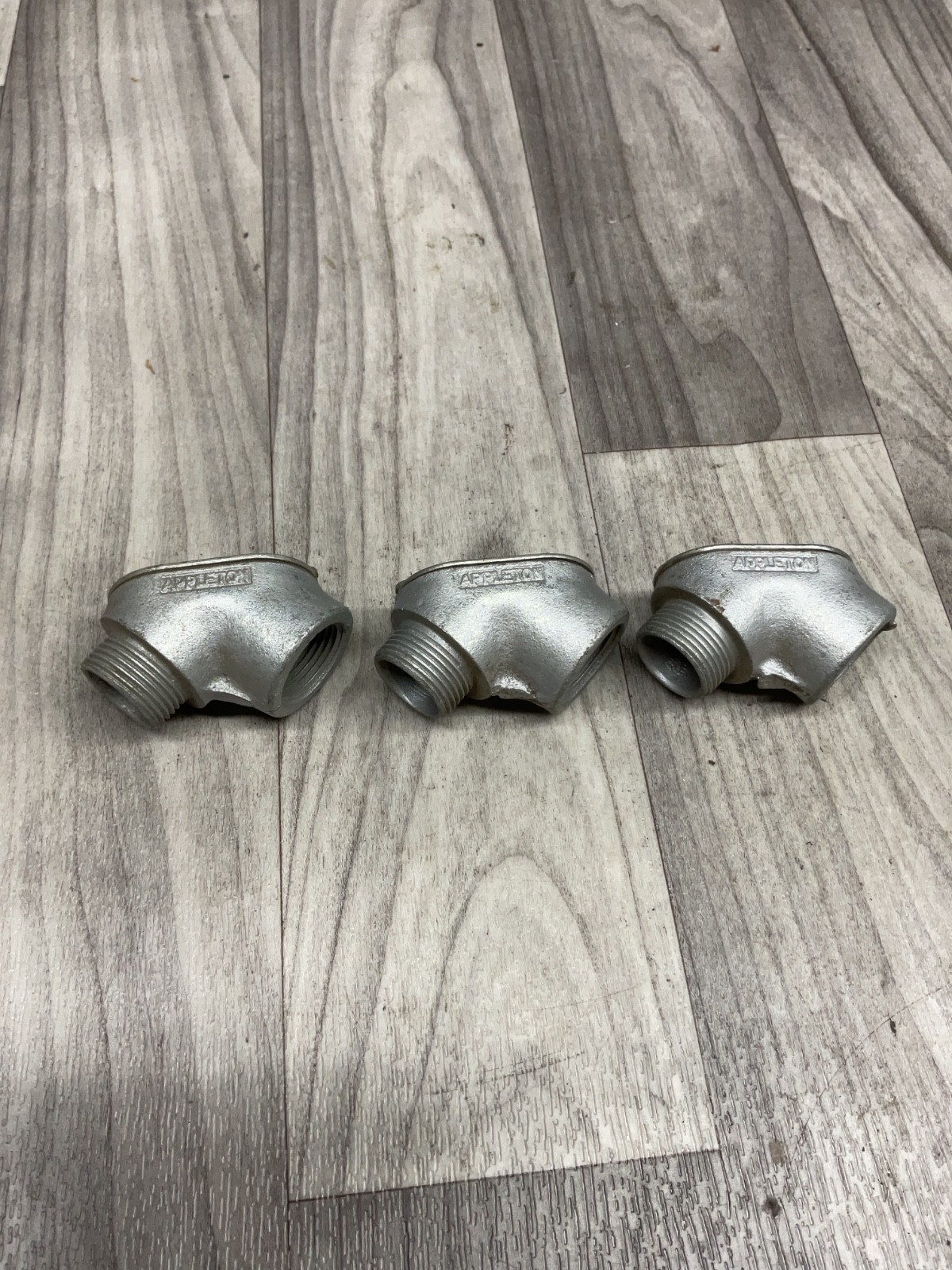 Appleton 3/4" Elbow Connector *FREE SHIPPING* Lot of 3 #4007B95PR3SI